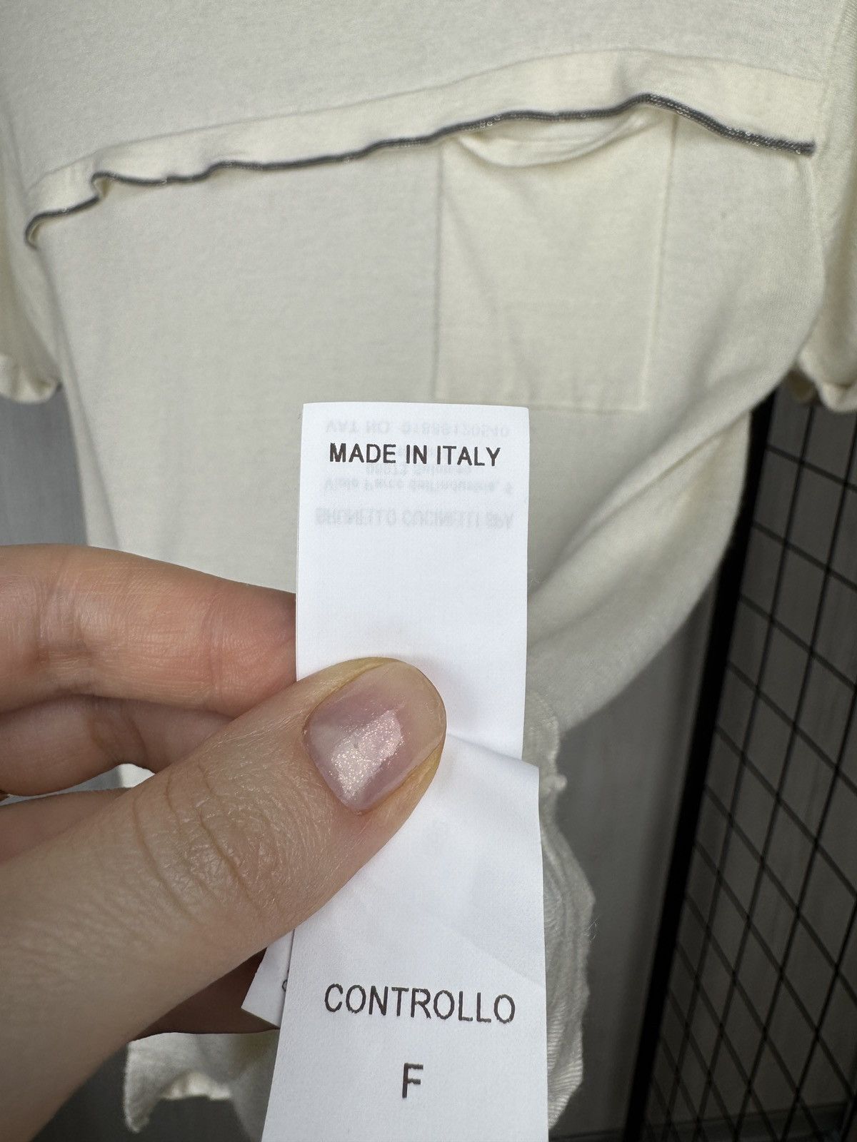 Brunello Cucinelli Brunello Cucinelli cashmere silk white rhinestones tee shirt Size S / US 4 / IT 40 - 11 Thumbnail