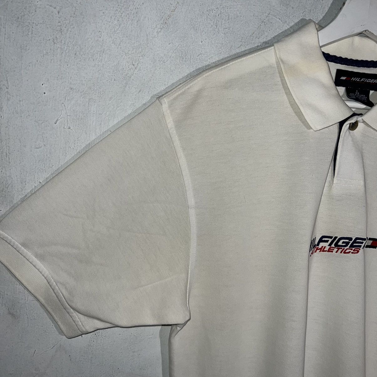 Tommy Hilfiger × Vintage Vintage Tommy Hilfiger athletic polo shirt large 22x32 Size US L / EU 52-54 / 3 - 3 Thumbnail