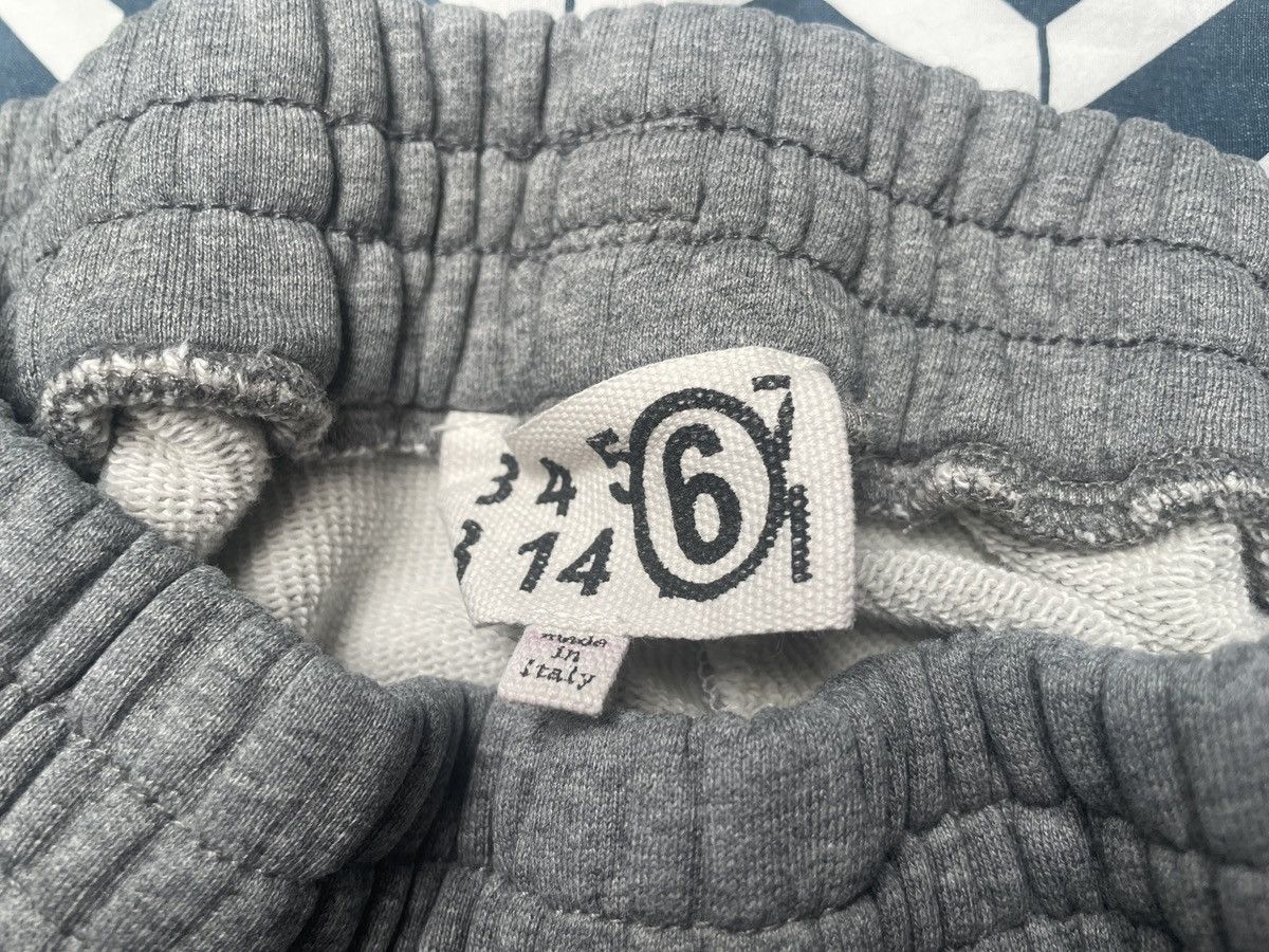 MM6 × Maison Margiela MM6 SS21 Studio Collection Description Print Sweatpants Size 26" / US 2 / IT 38 - 6 Thumbnail