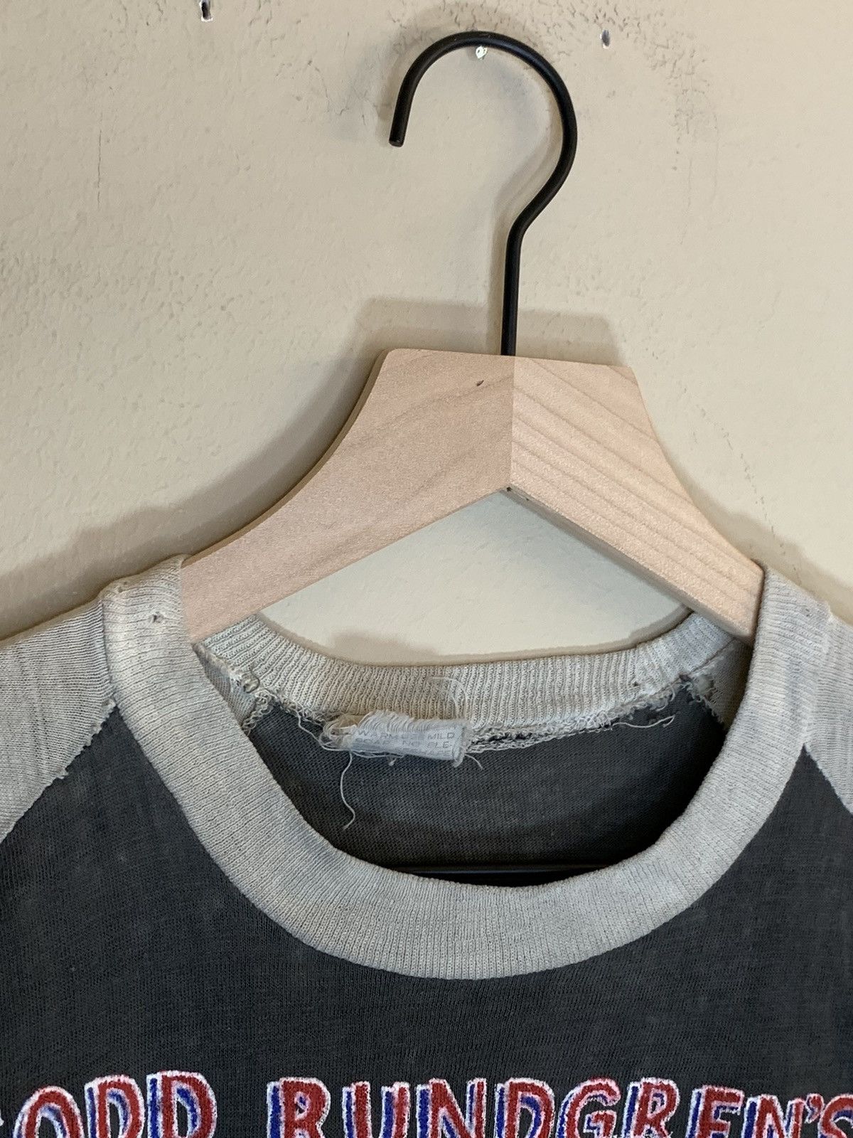 Band Tees RARE* Vintage 70’s Todd Rundgren Utopia Concert Raglan Shirt Size US M / EU 48-50 / 2 - 8 Thumbnail