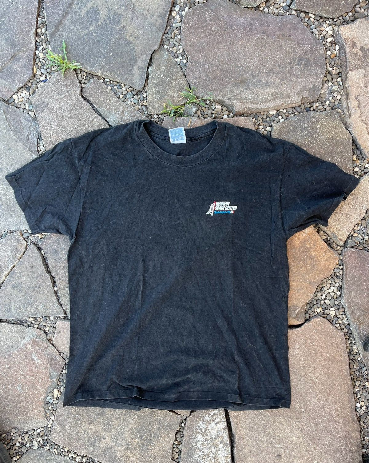 NASA 1993 Kennedy Space Center Saturn Vintage T-shirt rare Size US XL / EU 56 / 4 - 7 Thumbnail