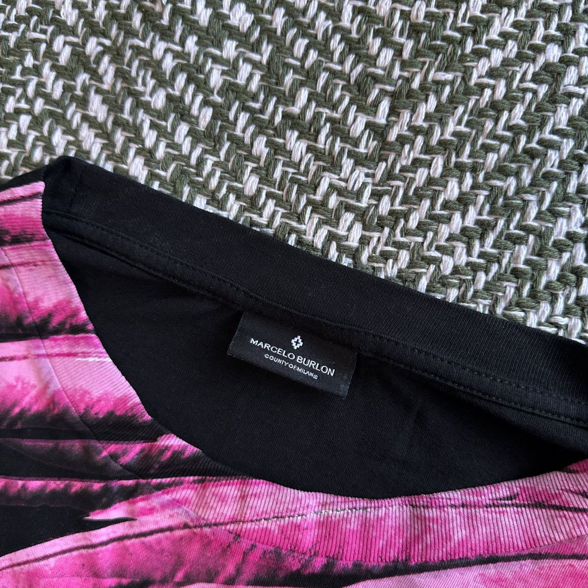 Other Marcelo Burlon Black Long Sleeve with Pink Feather Print Size XL / US 12-14 / IT 48-50 - 5 Thumbnail