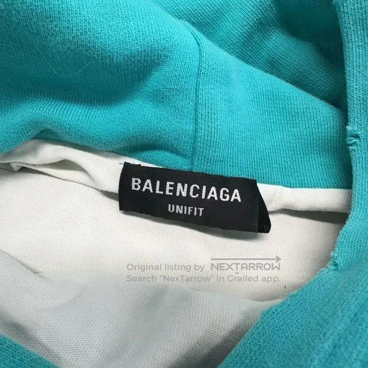 Balenciaga Balenciaga Distressed Hooded Sweatshirt in Sky Blue. Size US XXS / EU 40 - 3 Thumbnail