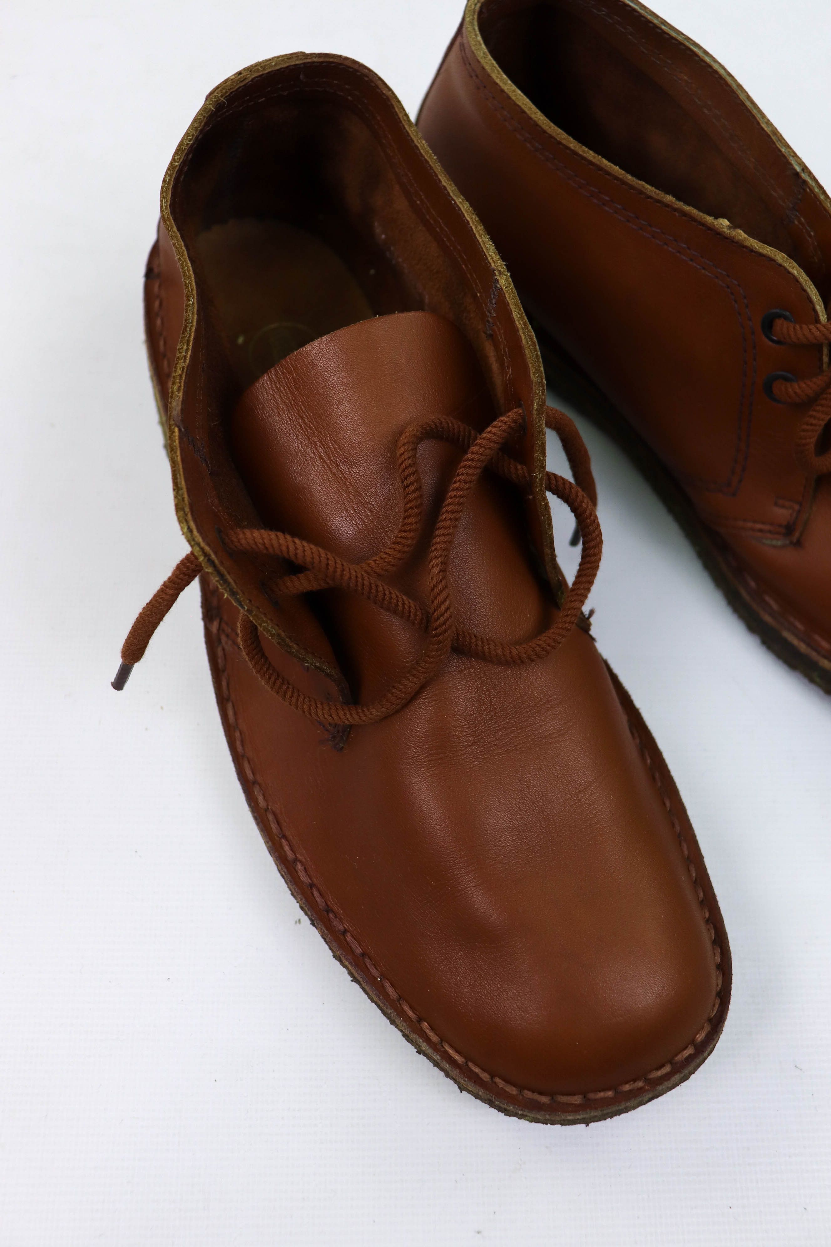 Clarks Clarks Made in England Tan Leather Low Desert Boots Size US 9.5 / EU 42-43 - 13 Thumbnail