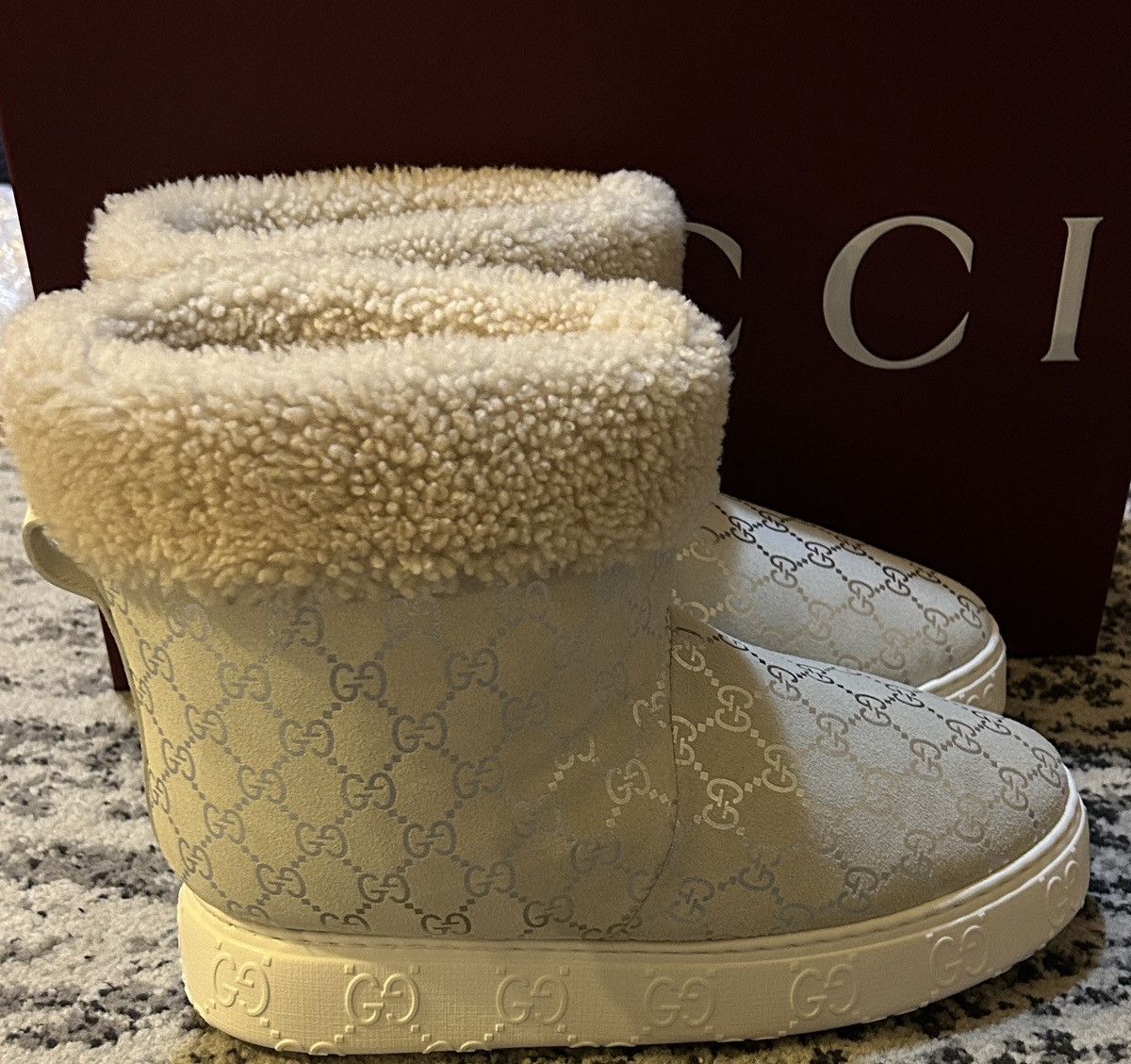 Gucci Gucci Shorts Snow Boots with Merino Trim Silver Size US 9 / IT 39 - 2 Thumbnail