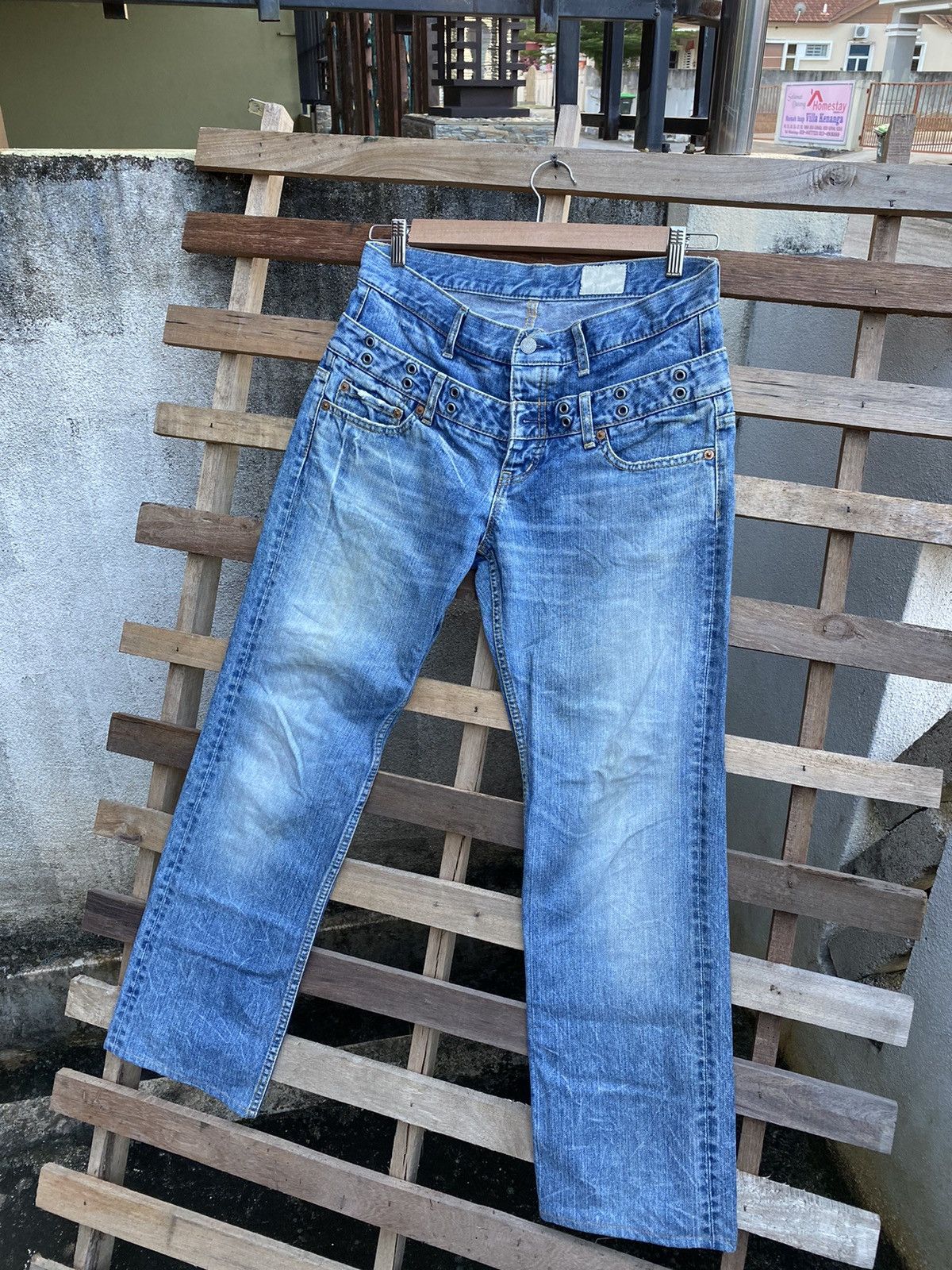Sick Crazy 🔥 Vintage Y2K Ant gauge Double Waisted Jeans