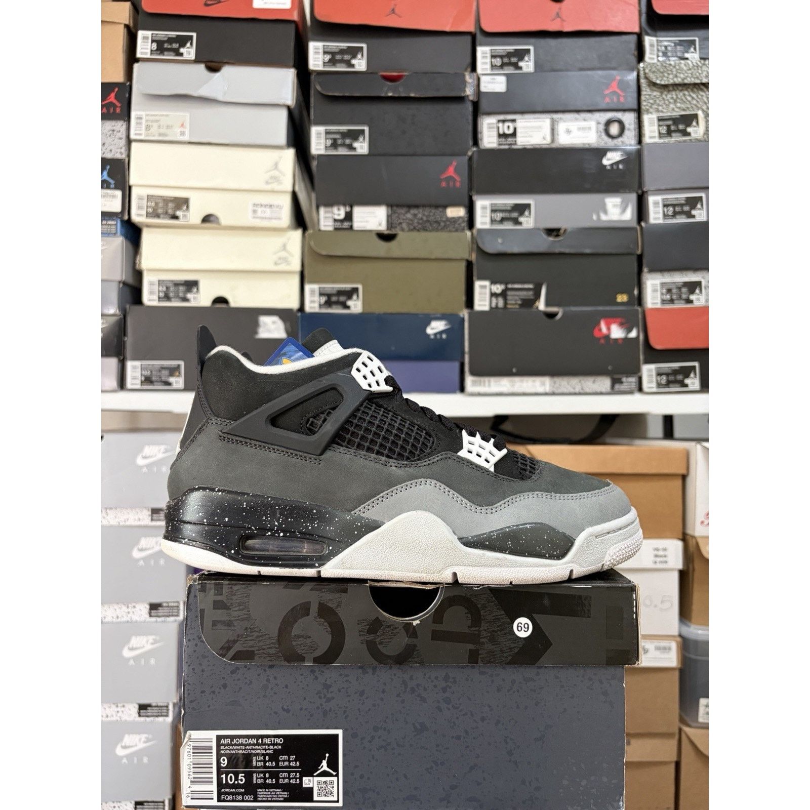 Size 9 - Jordan 4 Retro Fear (2024) (FQ8138-002)