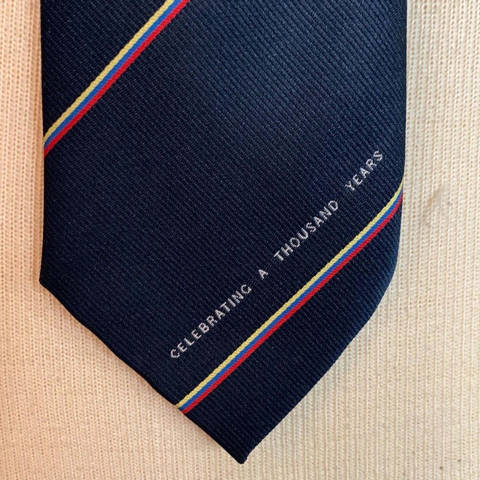 Vintage Rare Dublin 1988 1,000 year anniversary celebration necktie Size ONE SIZE - 2 Thumbnail