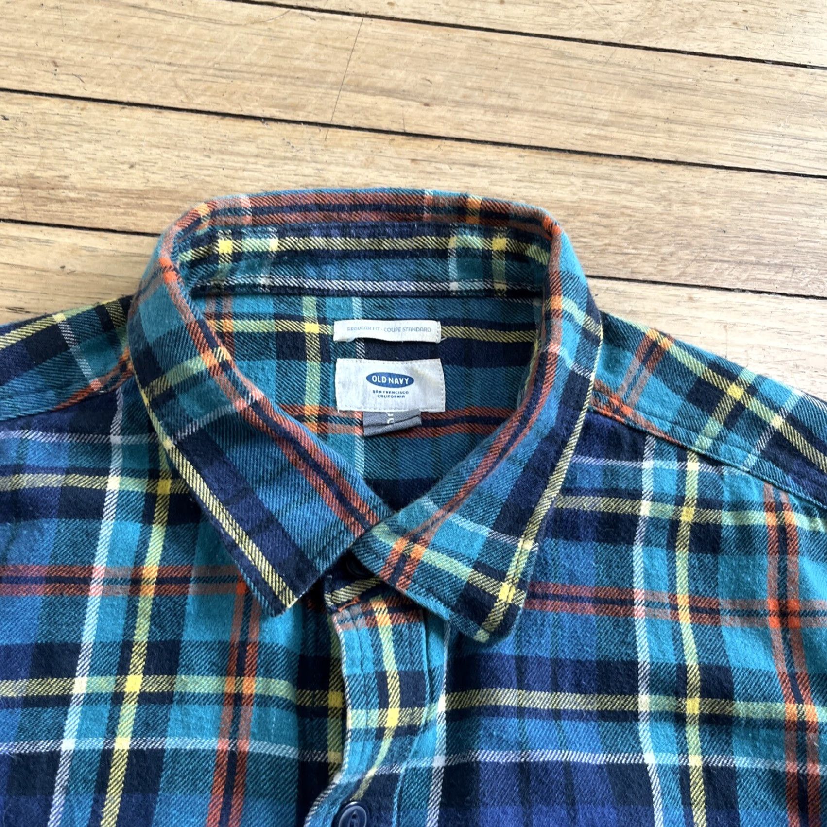 Old Navy OLD NAVY Flannel Shirt Men L Light Green Red Plaid Hike Outdoor Regular Fit L Mens Shirt Plaid Color Multicolor Casual Travel Size US L / EU 52-54 / 3 - 4 Thumbnail