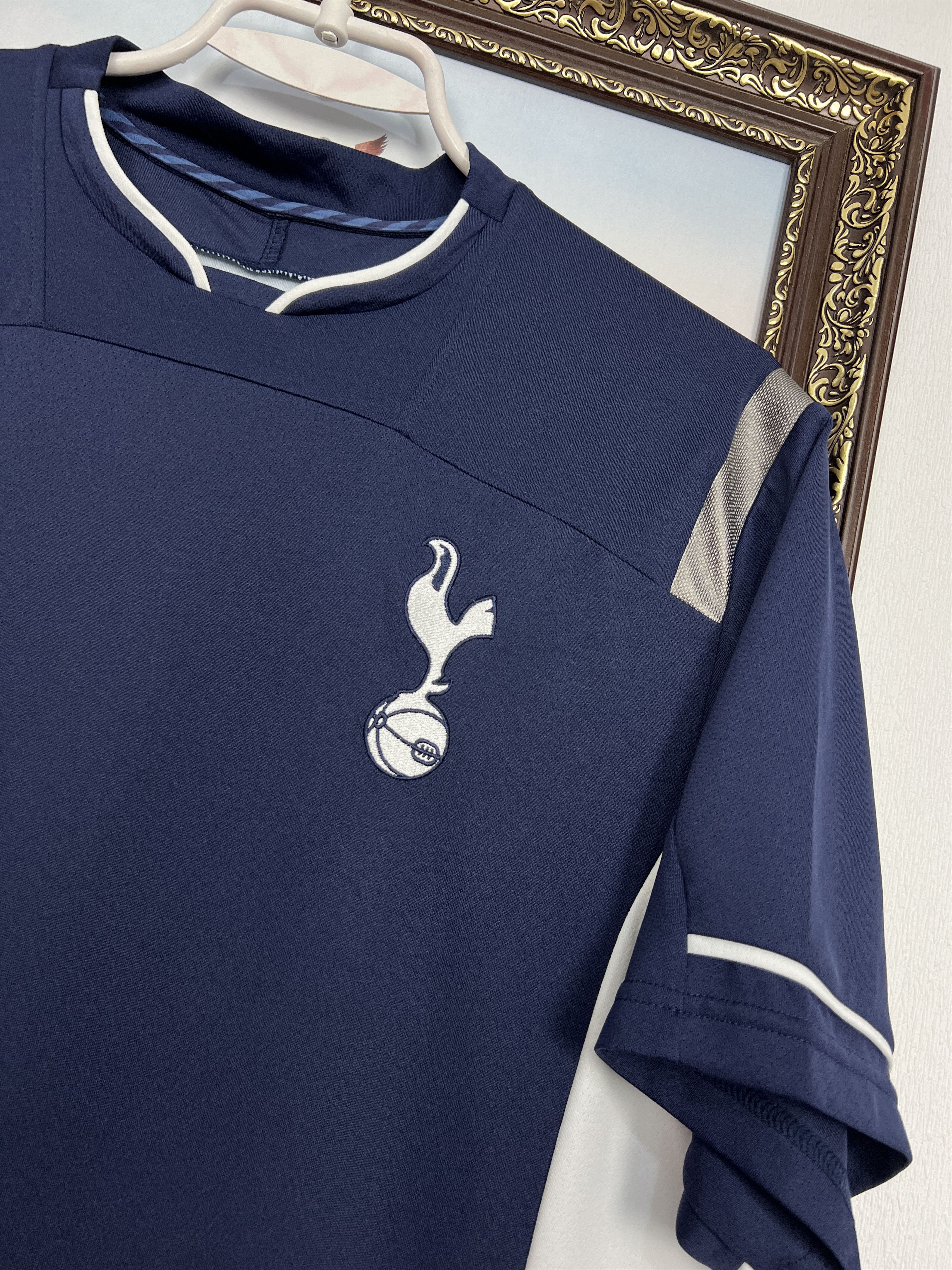 Under Armour Tottenham Hotspur football shirt 2016 Soccer Train Jersey Size US L / EU 52-54 / 3 - 3 Thumbnail