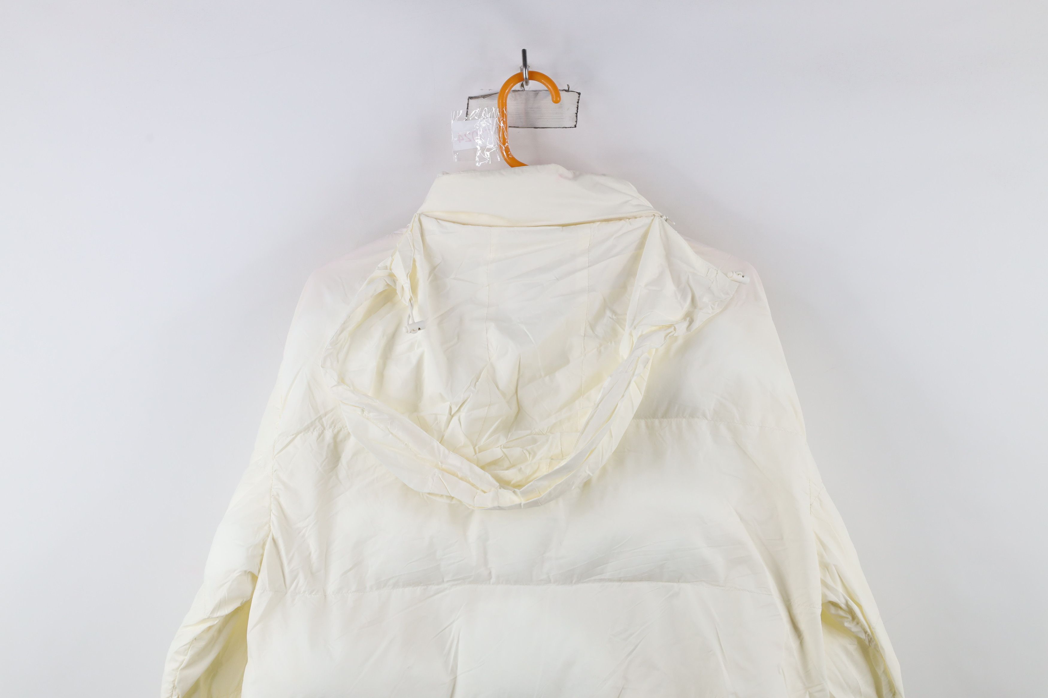 Fabletics × Vintage Fabletics Cropped Fit Beatrix Puffer Jacket White Hooded Size XL / US 12-14 / IT 48-50 - 13 Thumbnail
