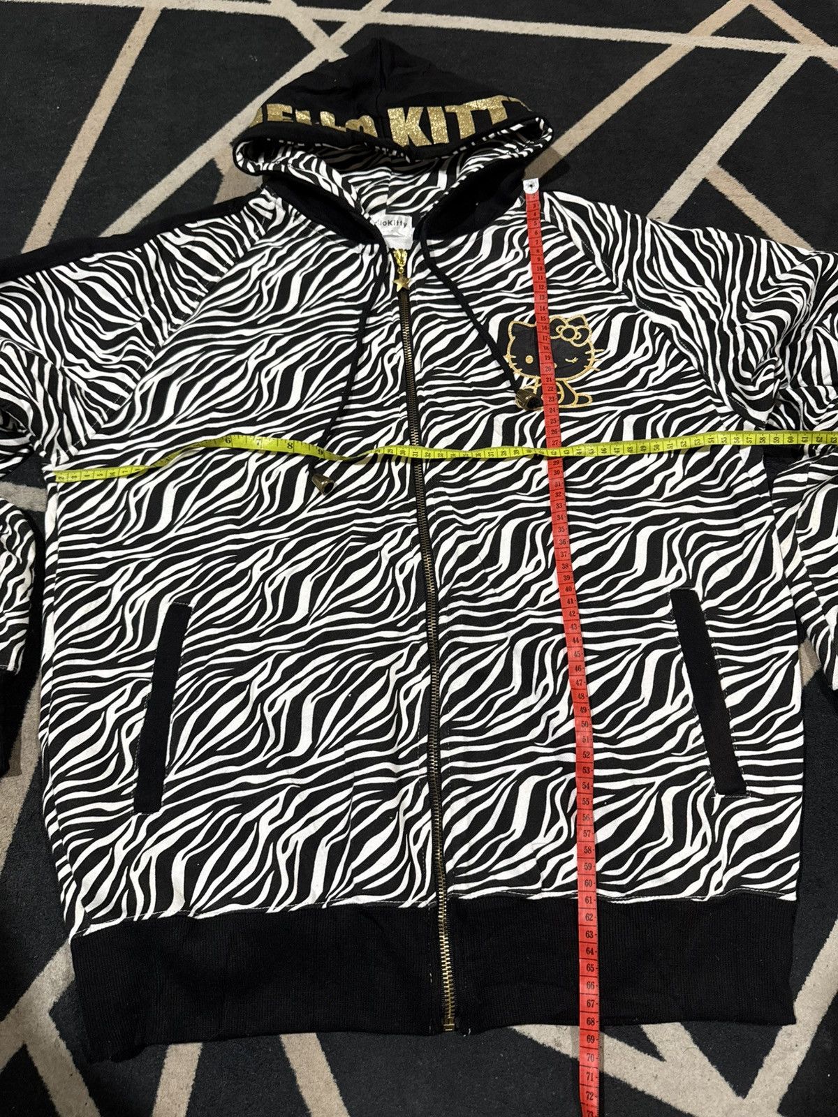 Hysteric Glamour Hello Kitty Zebra Zip Hoodie Japanese Size US L / EU 52-54 / 3 - 7 Thumbnail