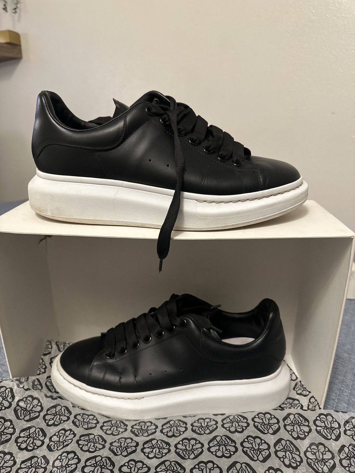 Alexander McQueen Alexander Mcqueen size 9 Size US 9 / EU 42 - 1 Thumbnail