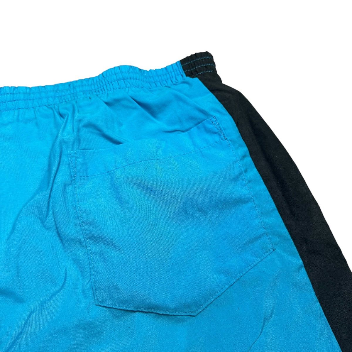Nike × Vintage Vintage 90s Nike Baggies Nylon Shorts 4” Inseam Size US 34 / EU 50 - 4 Thumbnail