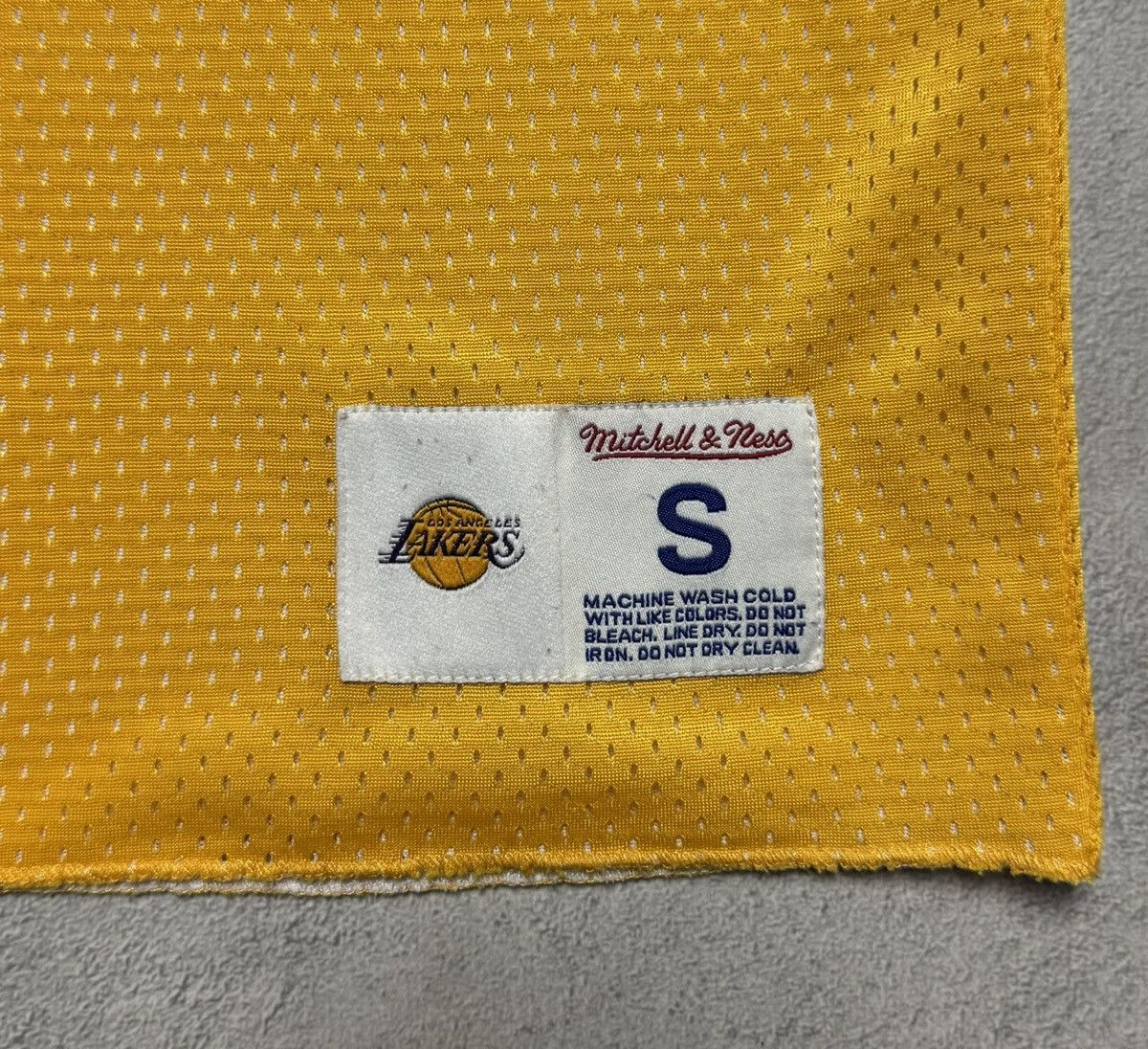 Mitchell & Ness Los Angeles Lakers Mitchell Ness NBA Jersey Reversible Size US S / EU 44-46 / 1 - 8 Thumbnail