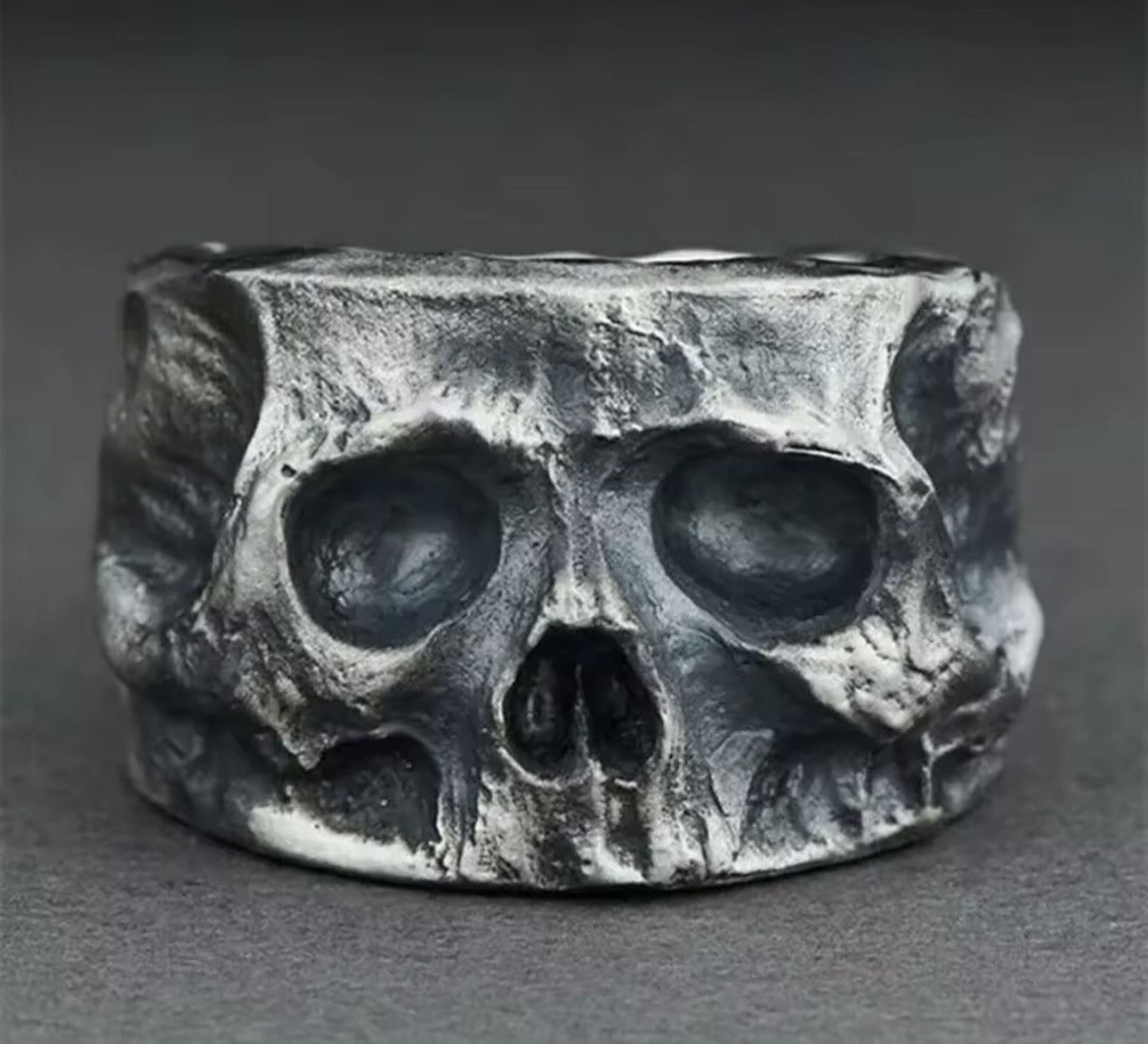Vintage Retro Half Face Skull Ring Size ONE SIZE - 1 Thumbnail