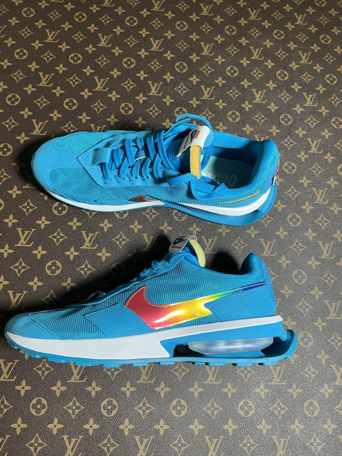 Nike Nike Air Max Pre-Day Pride Edition - Size 10.5 Size US 10.5 / EU 43-44 - 2 Thumbnail
