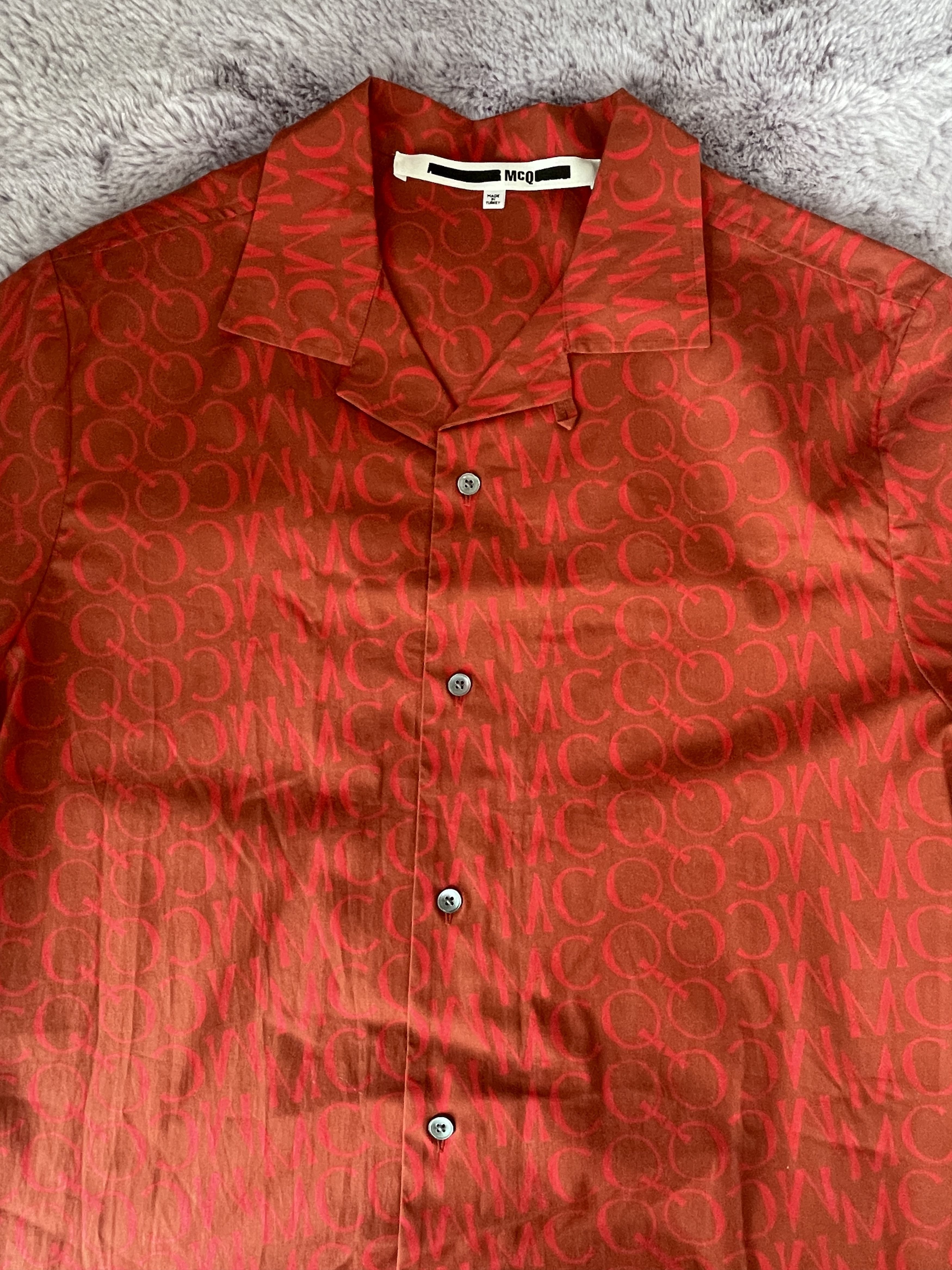 McQ Alexander McQueen McQueen red/pink button up Size US S / EU 44-46 / 1 - 2 Thumbnail
