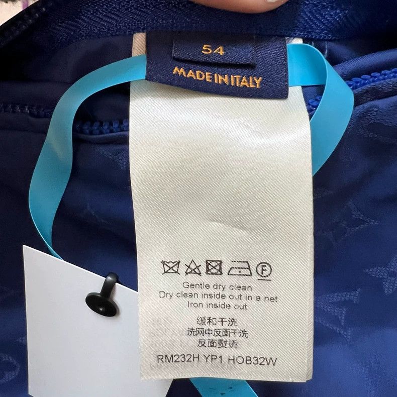 Louis Vuitton Louis Vuitton Yayoi Kusama's blue full-print assault jacke Size US L / EU 52-54 / 3 - 4 Thumbnail
