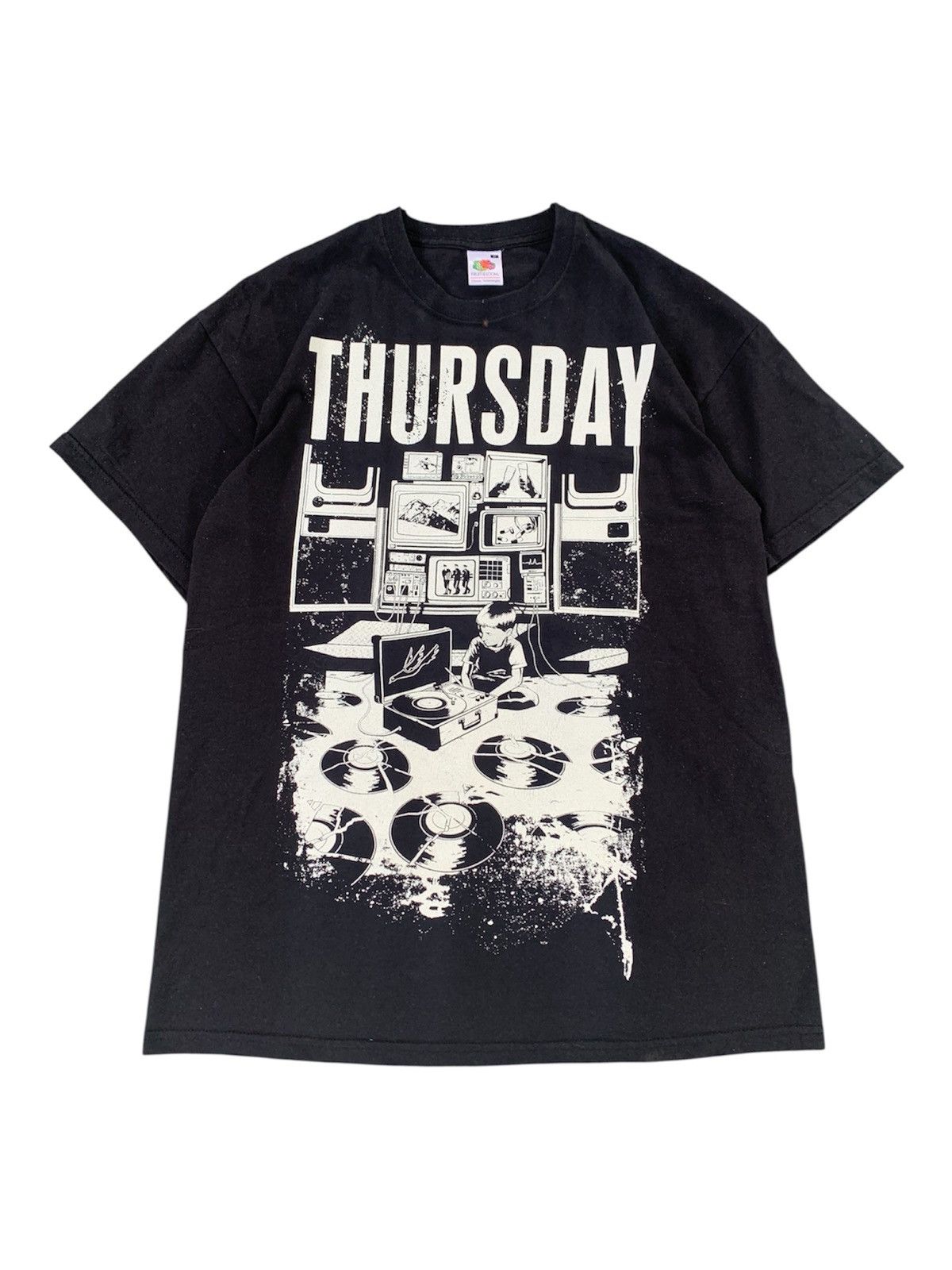 Band Tees Vintage Rare 2000s Post Hardcore Thursday Band Tshirt Size US M / EU 48-50 / 2 - 1 Thumbnail