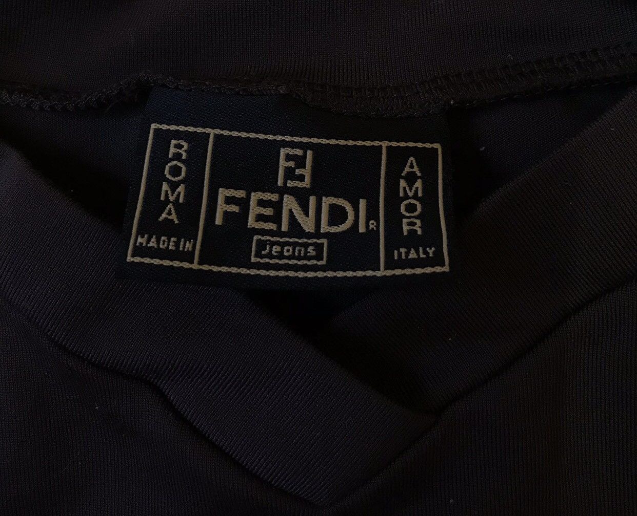 Fendi Fendi Small Logo V-Neck Long Sleeve Tee Size M / US 6-8 / IT 42-44 - 4 Thumbnail
