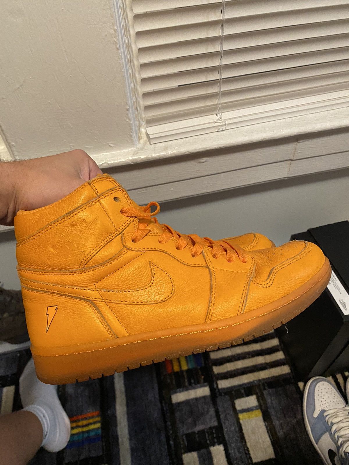 Jordan Brand Gatorade orange 1s Size US 9 / EU 42 - 1 Thumbnail