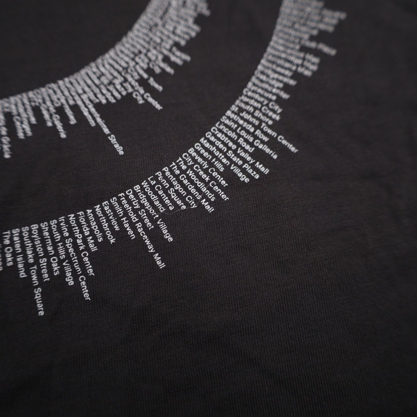 Apple Rare Apple Every Store Location Employee T Shirt Size US S / EU 44-46 / 1 - 5 Thumbnail