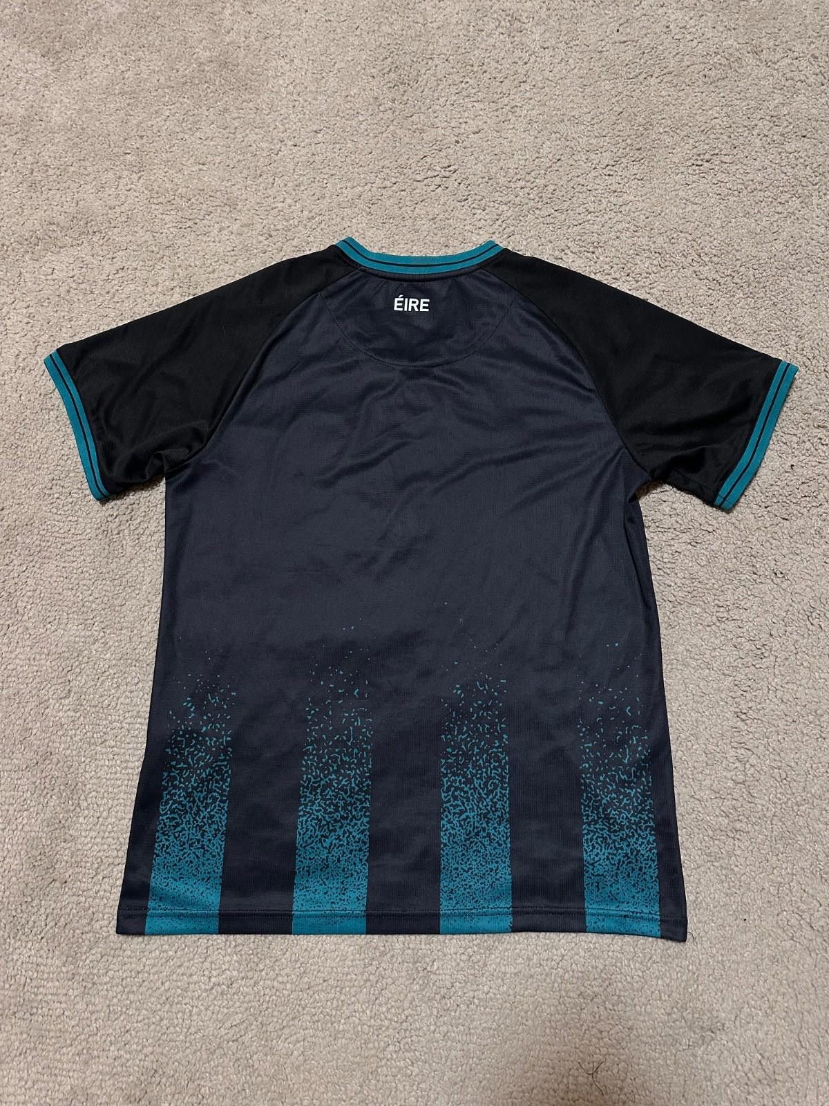 Castore IRELAND 2023 2024 THIRD FOOTBALL SHIRT SOCCER JERSEY L Size US L / EU 52-54 / 3 - 6 Thumbnail