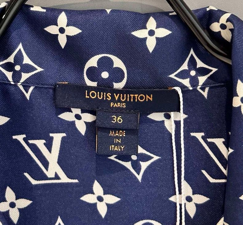 Louis Vuitton Louis Vuitton Printed Button -2505 Size S / US 4 / IT 40 - 5 Thumbnail