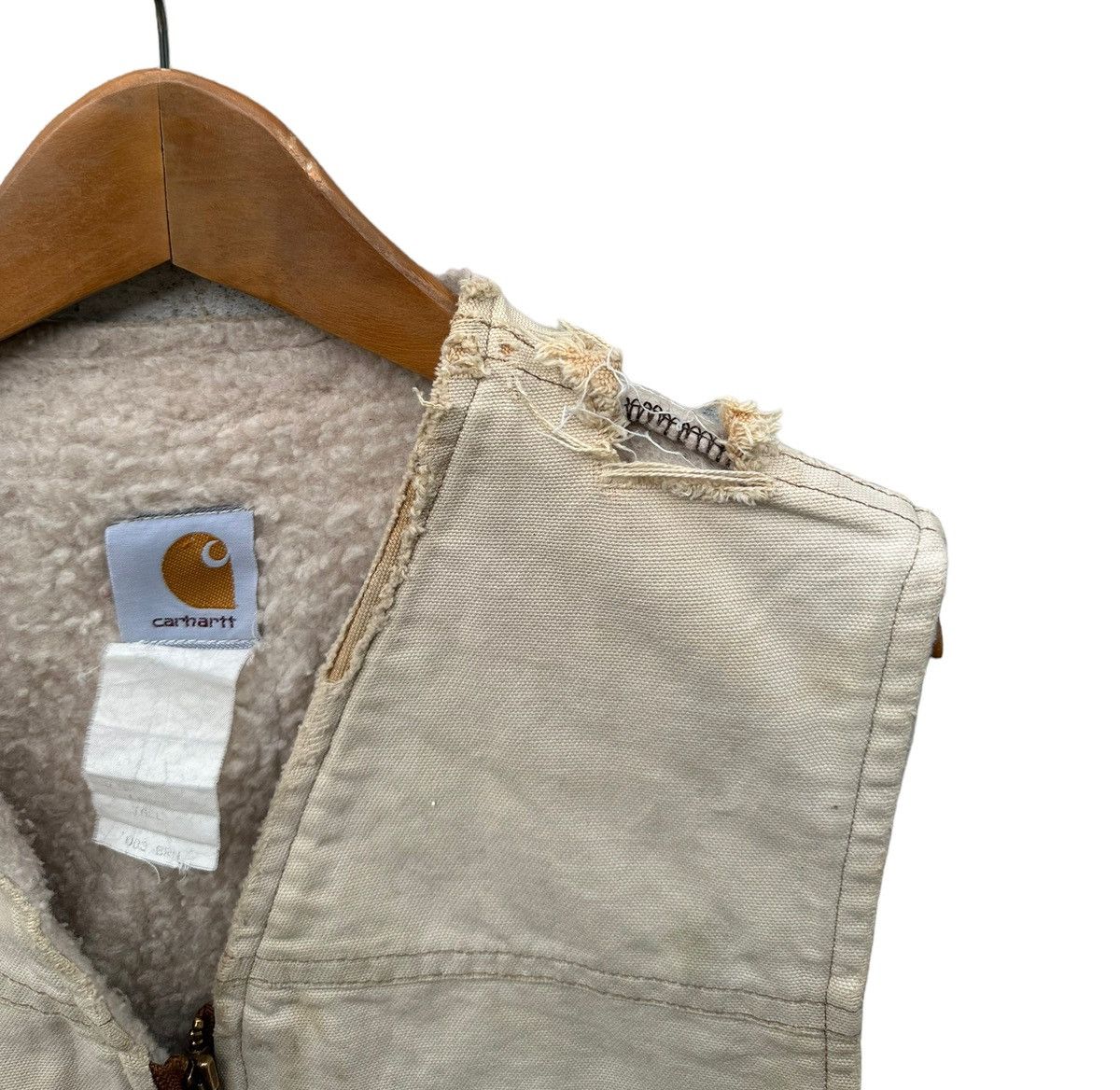 Carhartt 🔥Rare🔥 Crazy Vintage Carhartt thrased vest Size US L / EU 52-54 / 3 - 5 Thumbnail