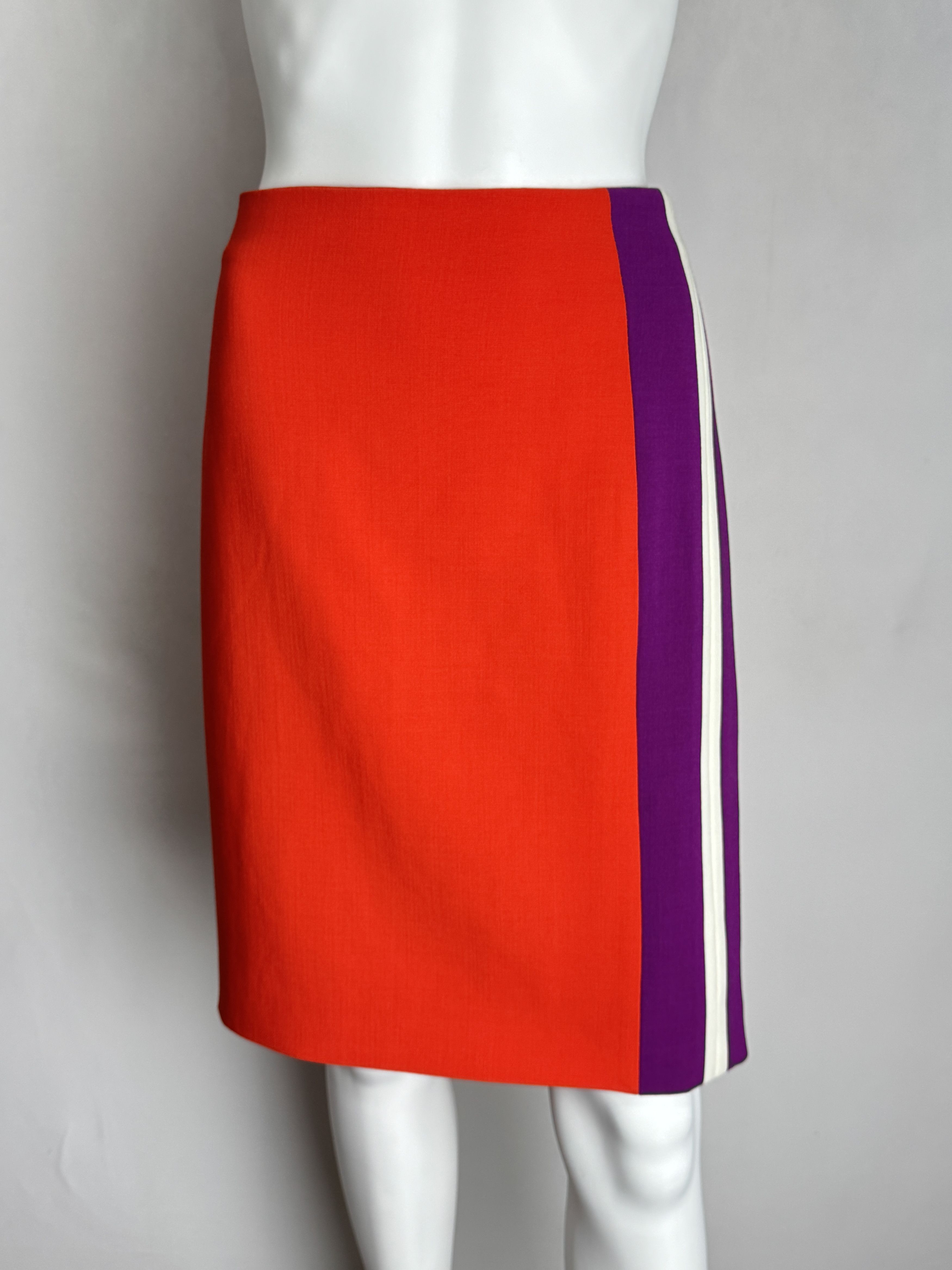 Fendi FENDI women’s wool pencil skirt, made in Italy Size 30" / US 8 / IT 44 - 1 Thumbnail