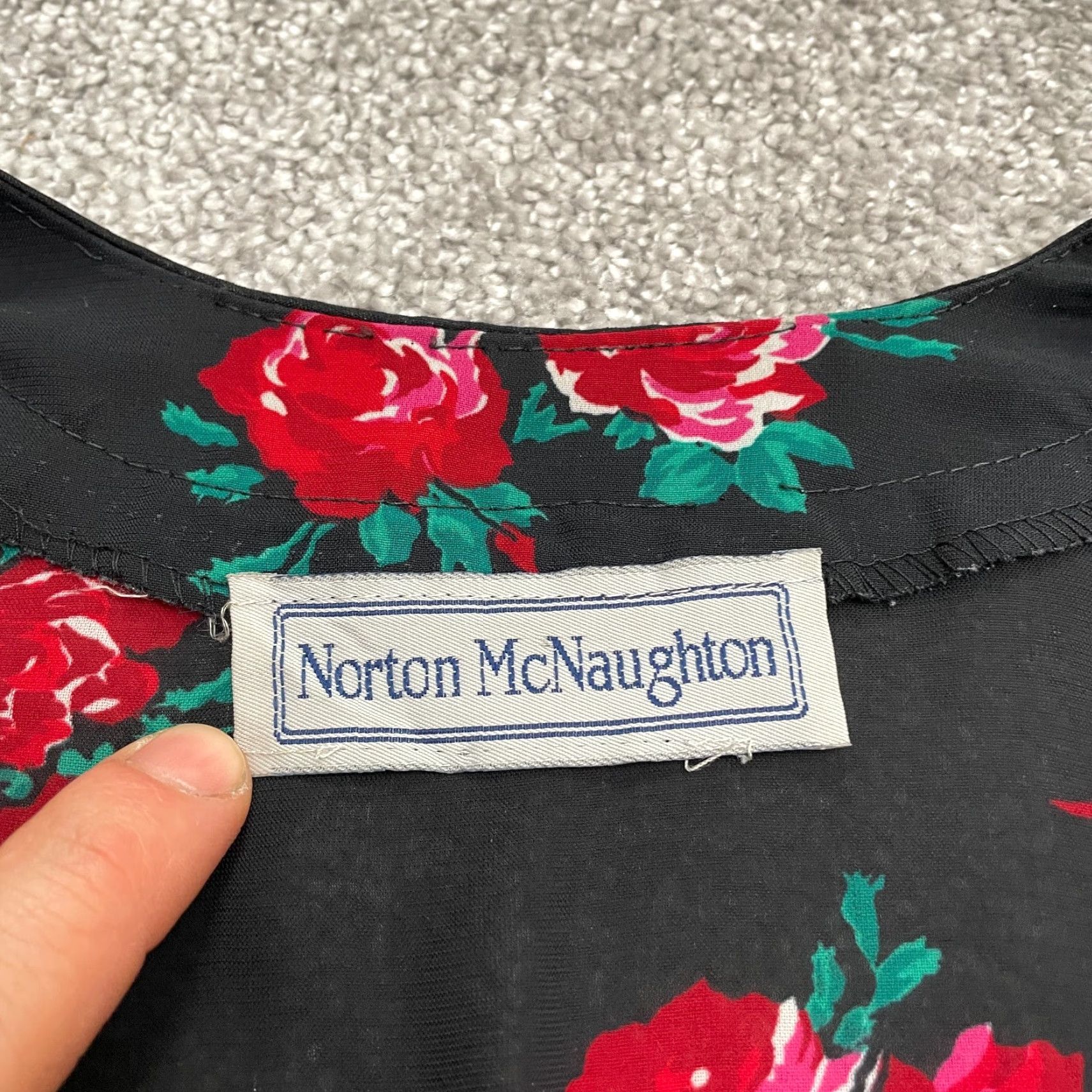 Vintage Norton McNaughton Tunic Button-Up Blouse Womens 16 Black Floral Half Sleeve Top Size XXL / US 16-18 / IT 52-54 - 5 Thumbnail