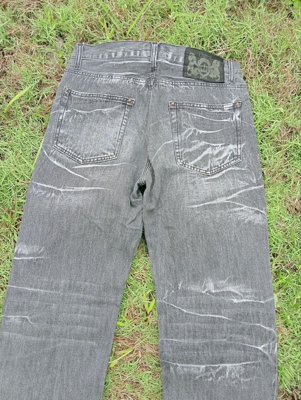 LOWBOX LOWBOX JAPAN DISTRESSED LOOK JEANS Size US 32 / EU 48 - 7 Thumbnail