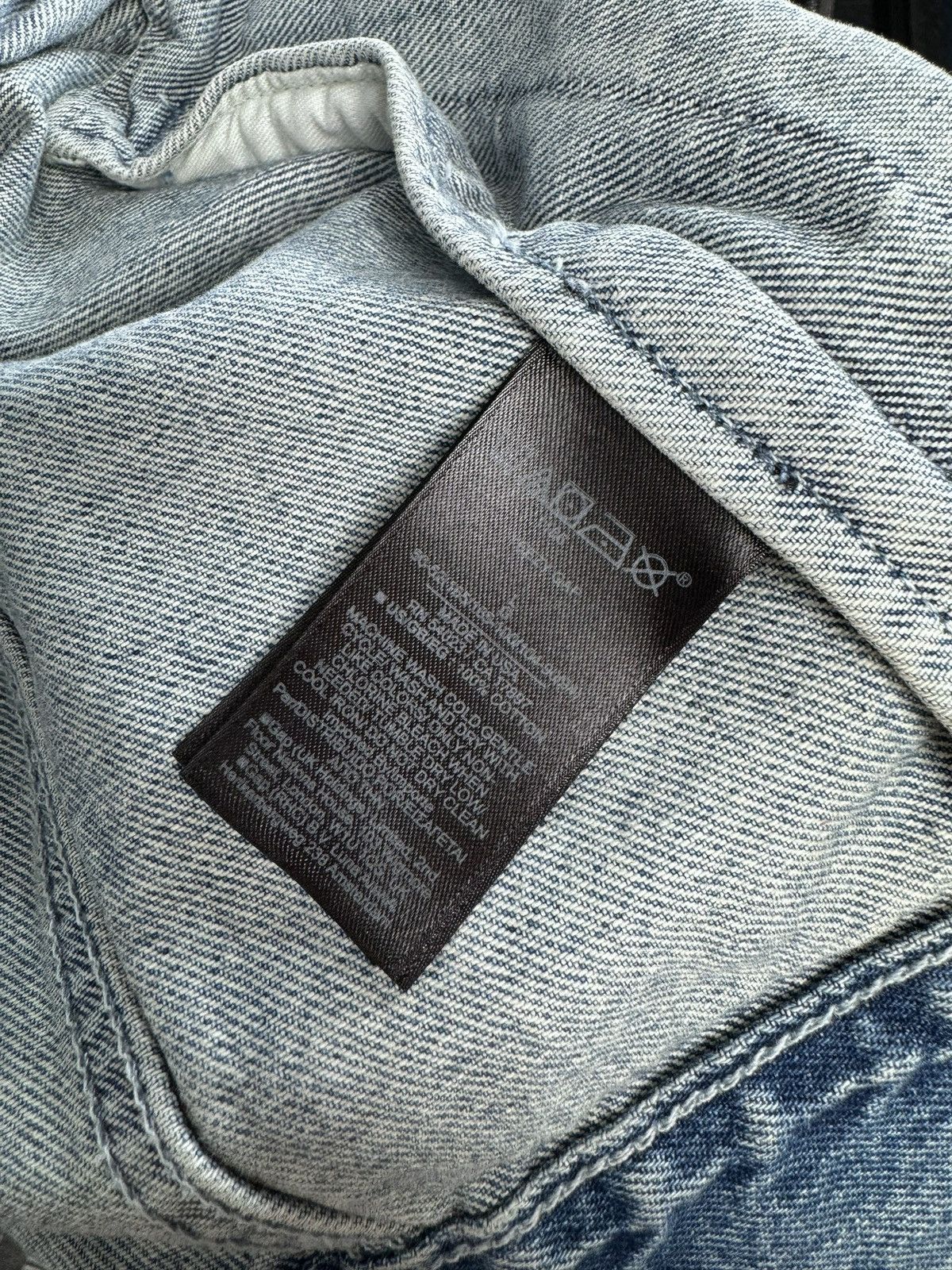 Balenciaga × Gap × Kanye West Padded Denim Jacket L Size US L / EU 52-54 / 3 - 13 Thumbnail