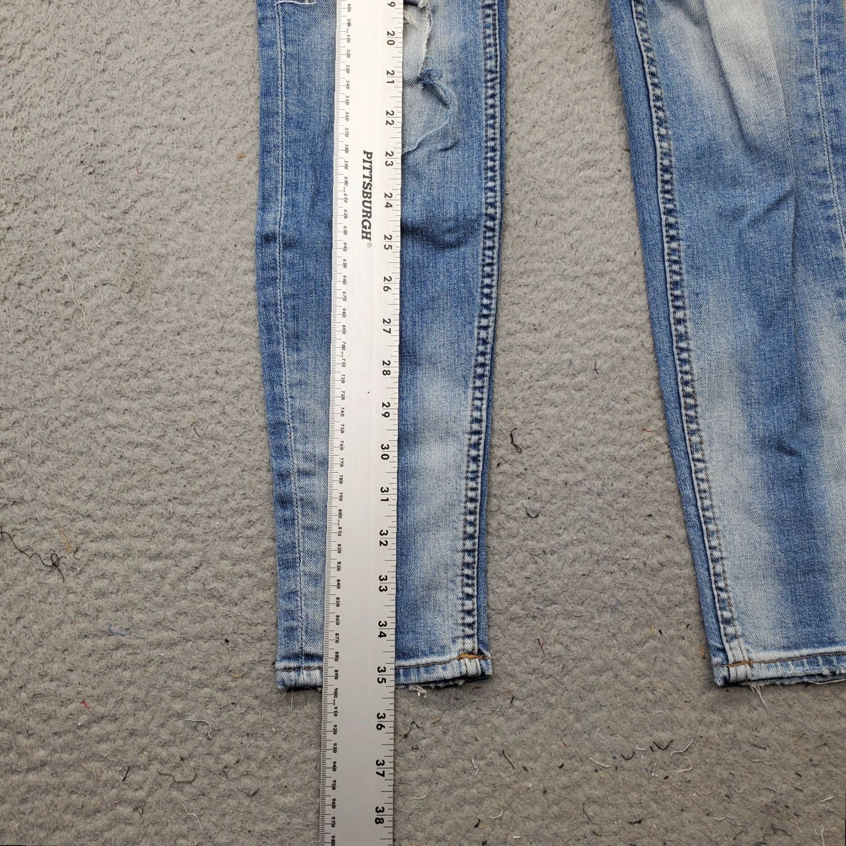 Vintage VIGOSS Jeans Women's 27x29 Blue Denim Stretch Distressed The Chelsea Skinny Leg Shirt Size 27" / US 4 / IT 40 - 3 Thumbnail