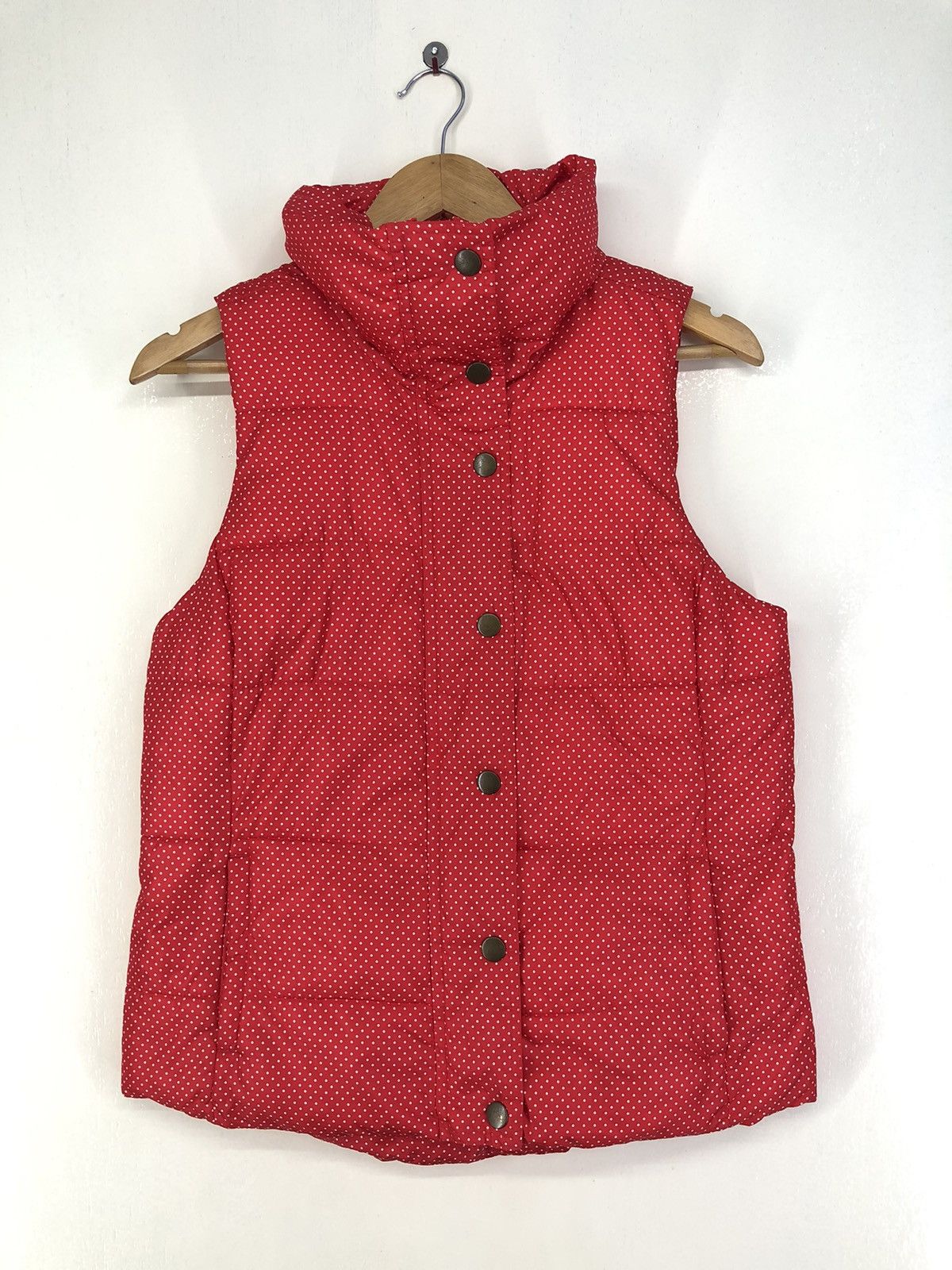 image of Old Navy Polka Dot Puffer Vest Jacket in Red, Women's (Size Small)