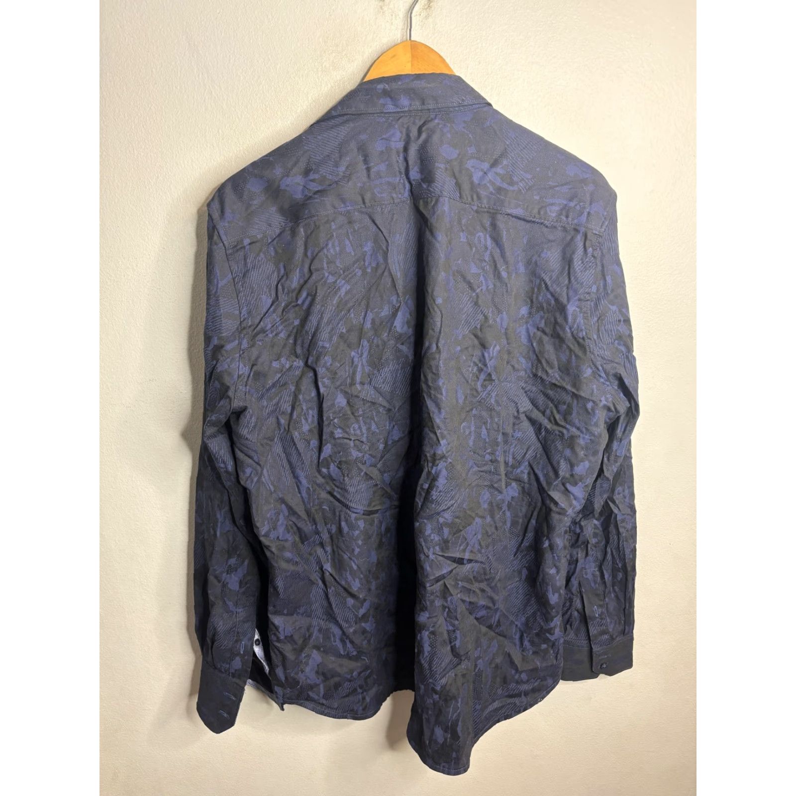 Robert Graham VINTAGE Robert Graham Shirt Mens XL Blue Black Jacquard Floral Embroidered Classic Fit Long Sleeve Button-Up Size US XL / EU 56 / 4 - 7 Thumbnail