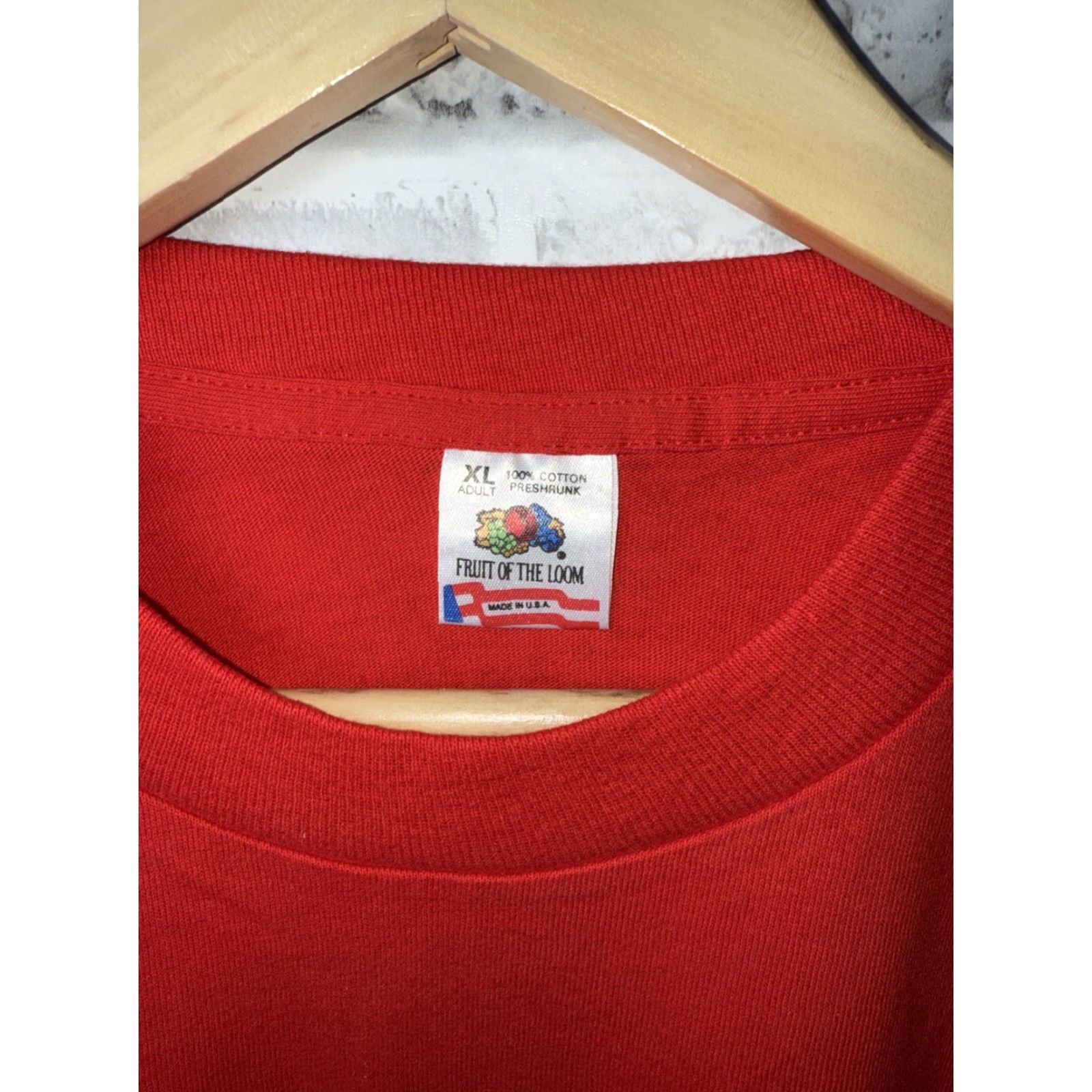 Fruit Of The Loom VINTAGE LAKE CITY CATFISH T-Shirt Mens XL Red Single Stitch USA Fruit of the Loom Shirt Size US XL / EU 56 / 4 - 3 Thumbnail