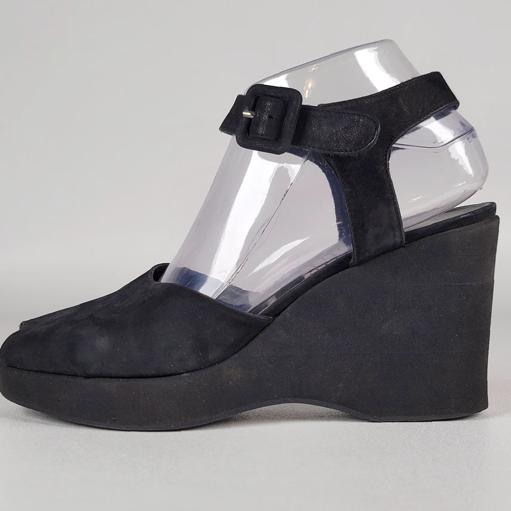 DKNY DKNY Black Suede Platform Women's Size 9.5 Heel, Wedge, Buckle, Peep Toe, Adjustable Strap, High Heel, Platform, Shoe, Women Size US 10 / IT 40 - 7 Thumbnail