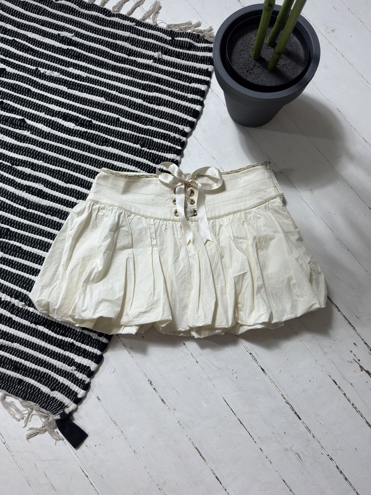 Other VINTAGE GEISHA BALLOON STYLE MINI SKIRT Size 27" / US 4 / IT 40 - 1 Thumbnail