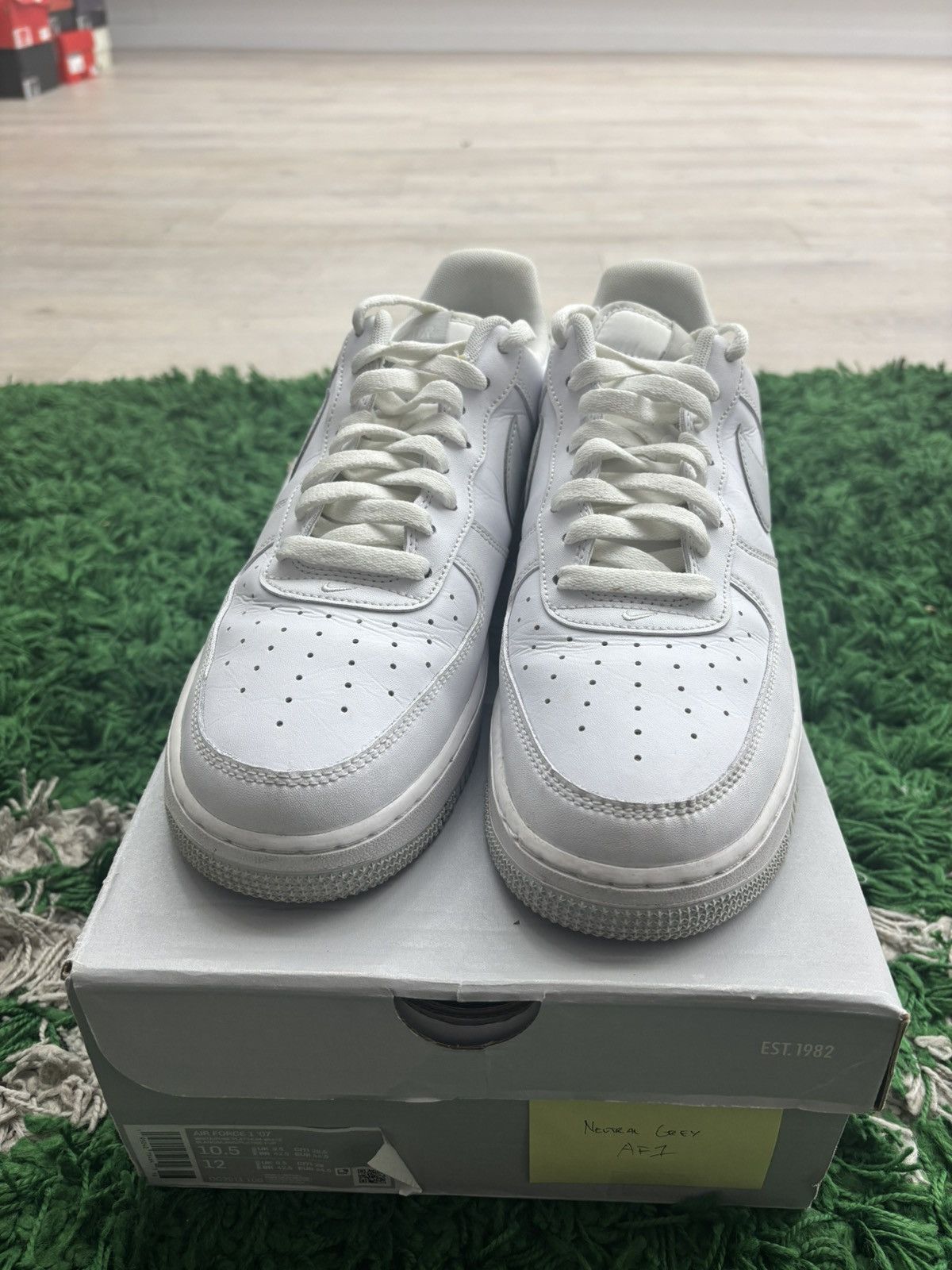 Nike ✅ Nike Air Force 1 07 White Light Smoke Grey Men Size 10.5 Size US 10.5 / EU 43-44 - 2 Thumbnail