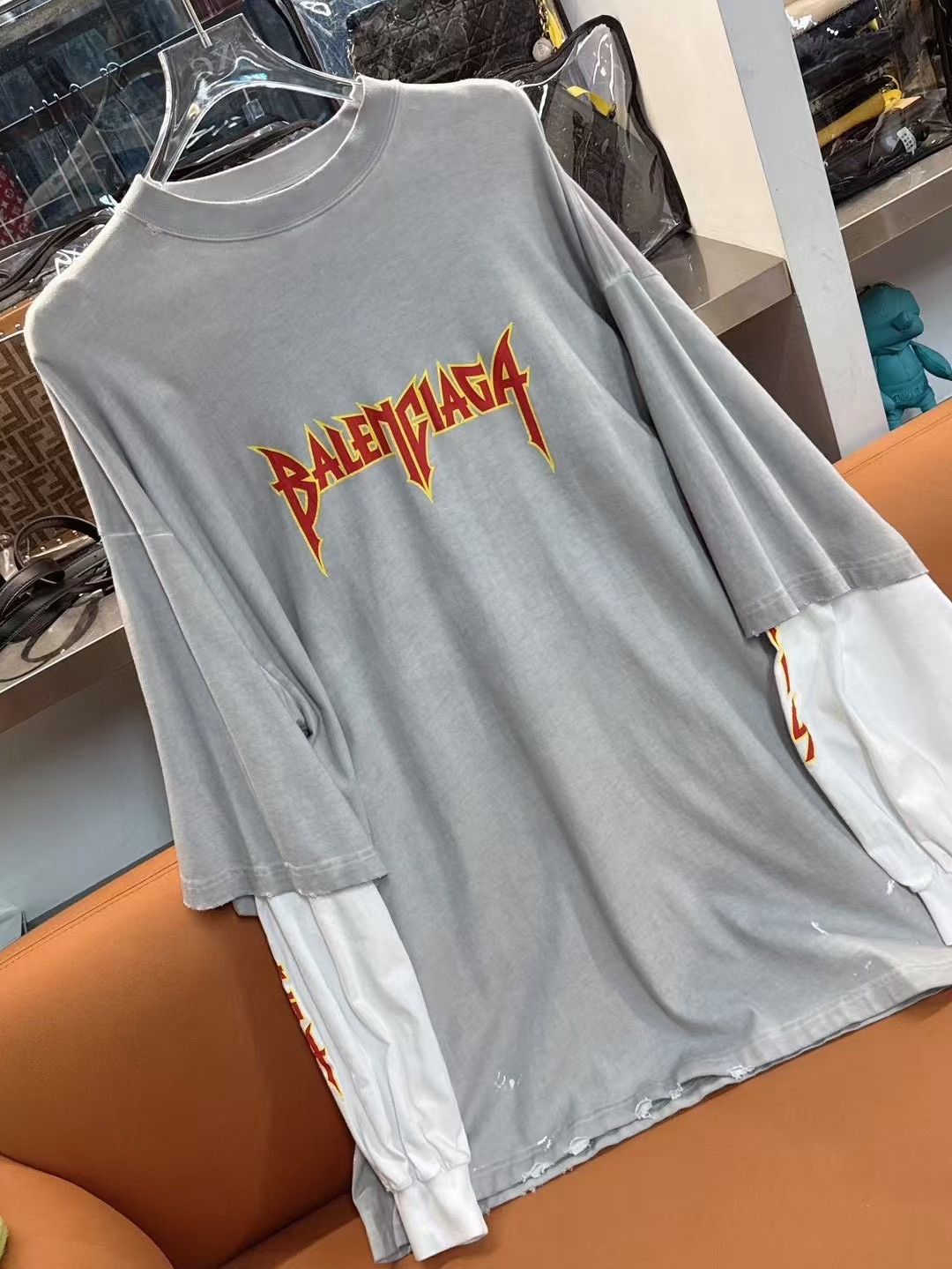 Balenciaga Balenciaga Metallica Lightning Logo Longsleeve T-shirt Size US L / EU 52-54 / 3 - 1 Thumbnail