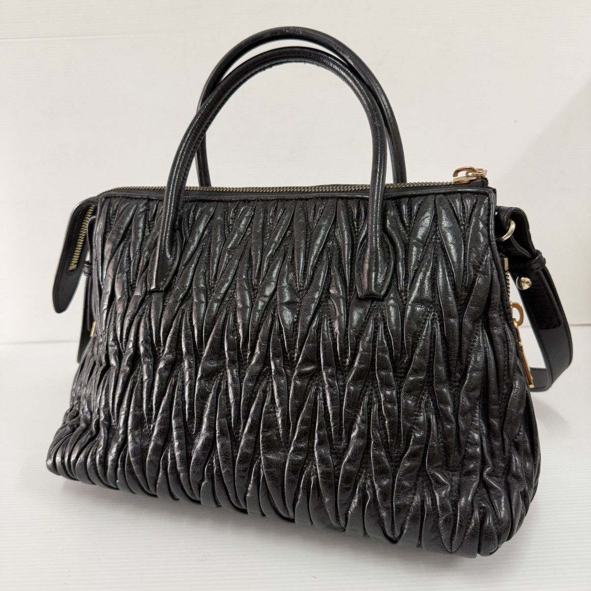 Miu Miu Miu Miu Matelasse Black Leather Two Way Bag Size ONE SIZE - 2 Thumbnail