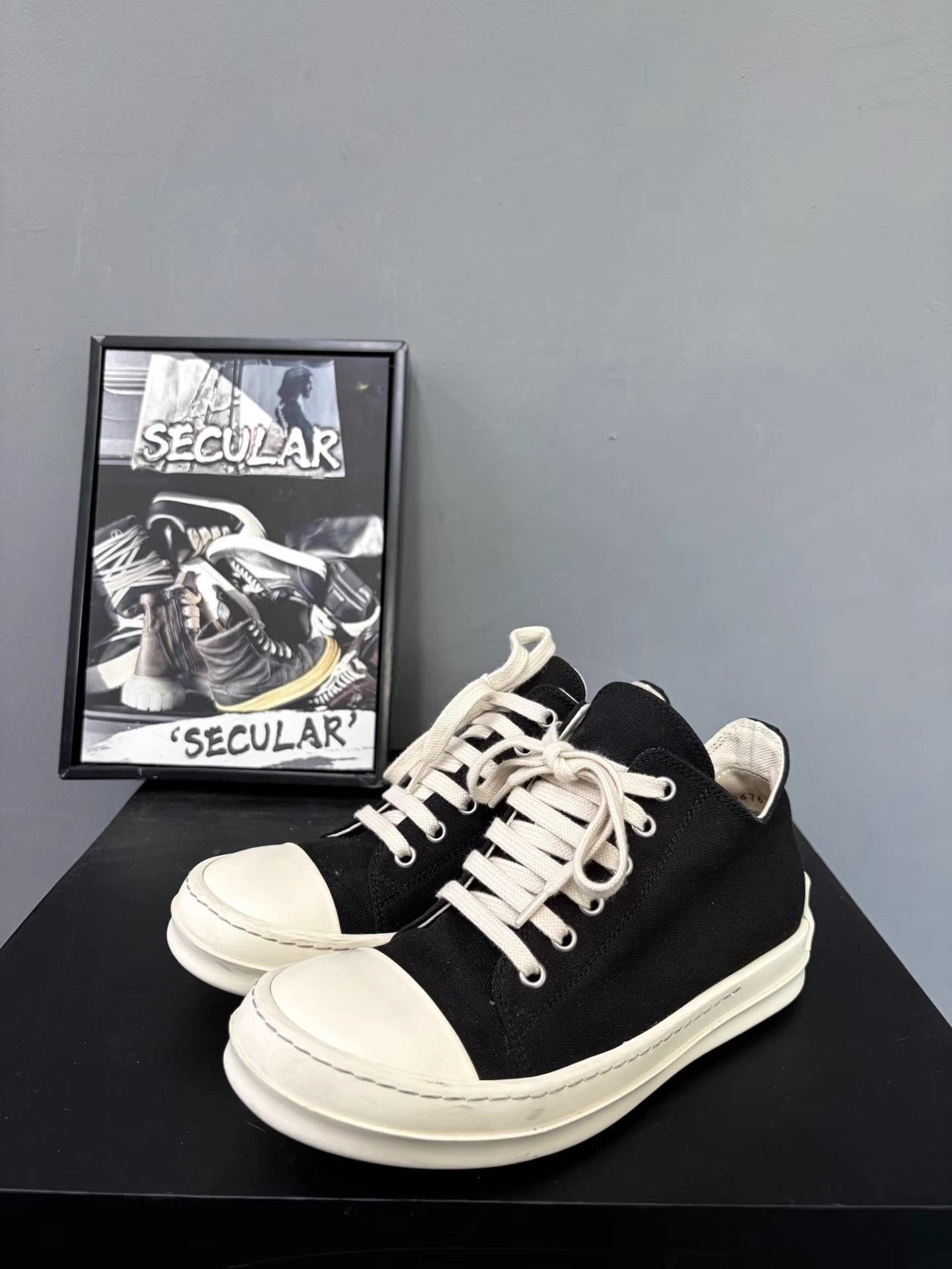 Rick Owens Rick Owens DRKSHDW Canvas Low-Top Sneakers K34 Size US 6 / IT 36 - 1 Thumbnail