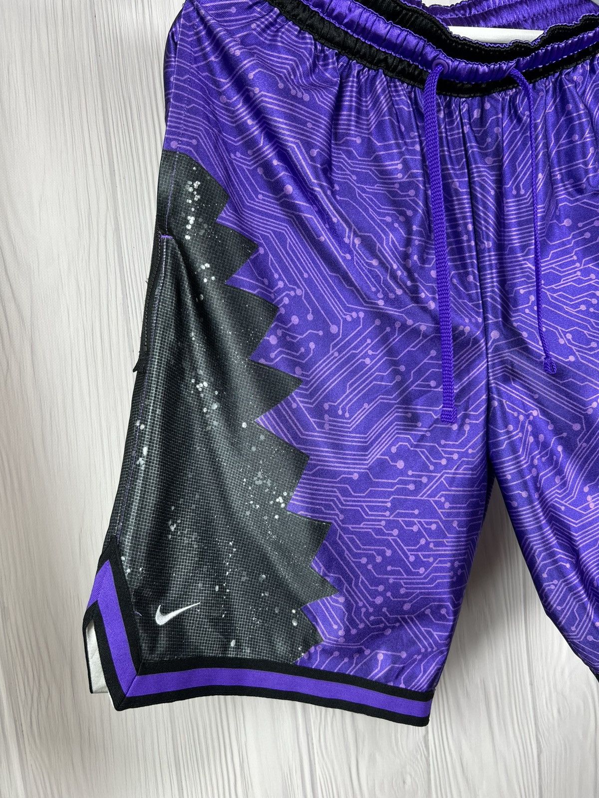 Nike Nike Space Jam Lebron James Goon Squad Purple Shorts Size M Size US 32 / EU 48 - 2 Thumbnail