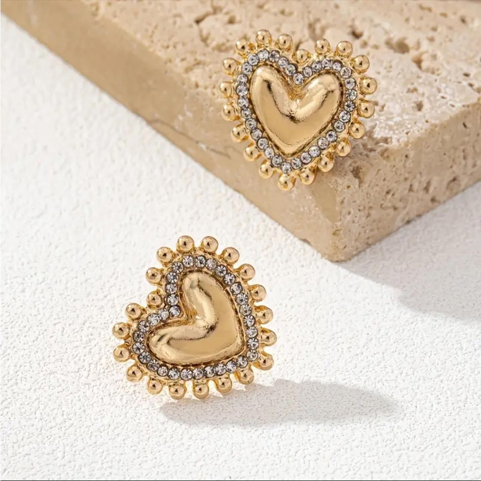 Designer Gold Plated Boho Chic Heart-Shaped Rhinestone Stud Earrings Size ONE SIZE - 2 Thumbnail