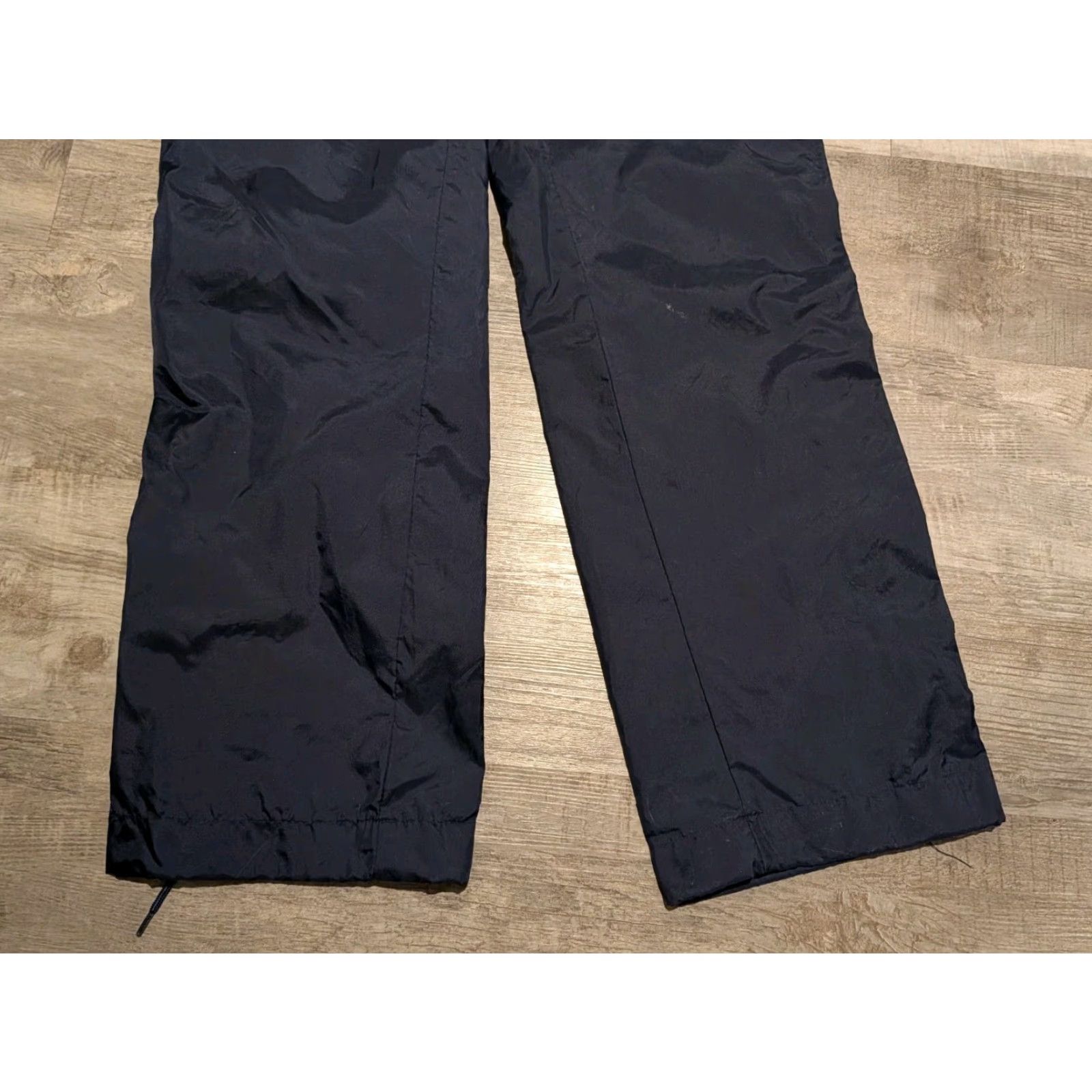Asics VINTAGE ASICS Track Pants Windbreaker Navy 80s 90s Packable Zip Leg S Mens Size US 29 - 2 Thumbnail