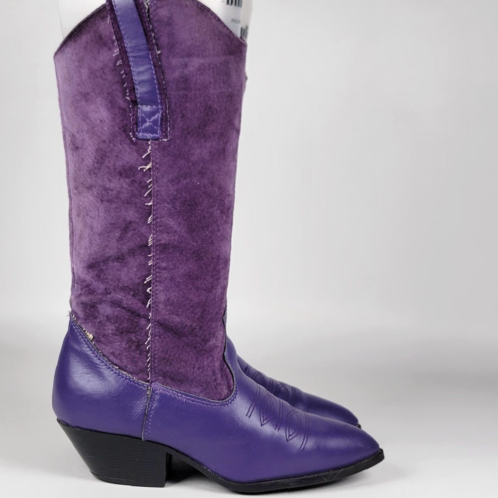 Vintage VINTAGE Santa Barbara Cowboy Western Boots Women's 5.5 Purple Leather Cowgirl Cap Toe Embroidered Western Boots Size US 6 / IT 36 - 2 Thumbnail