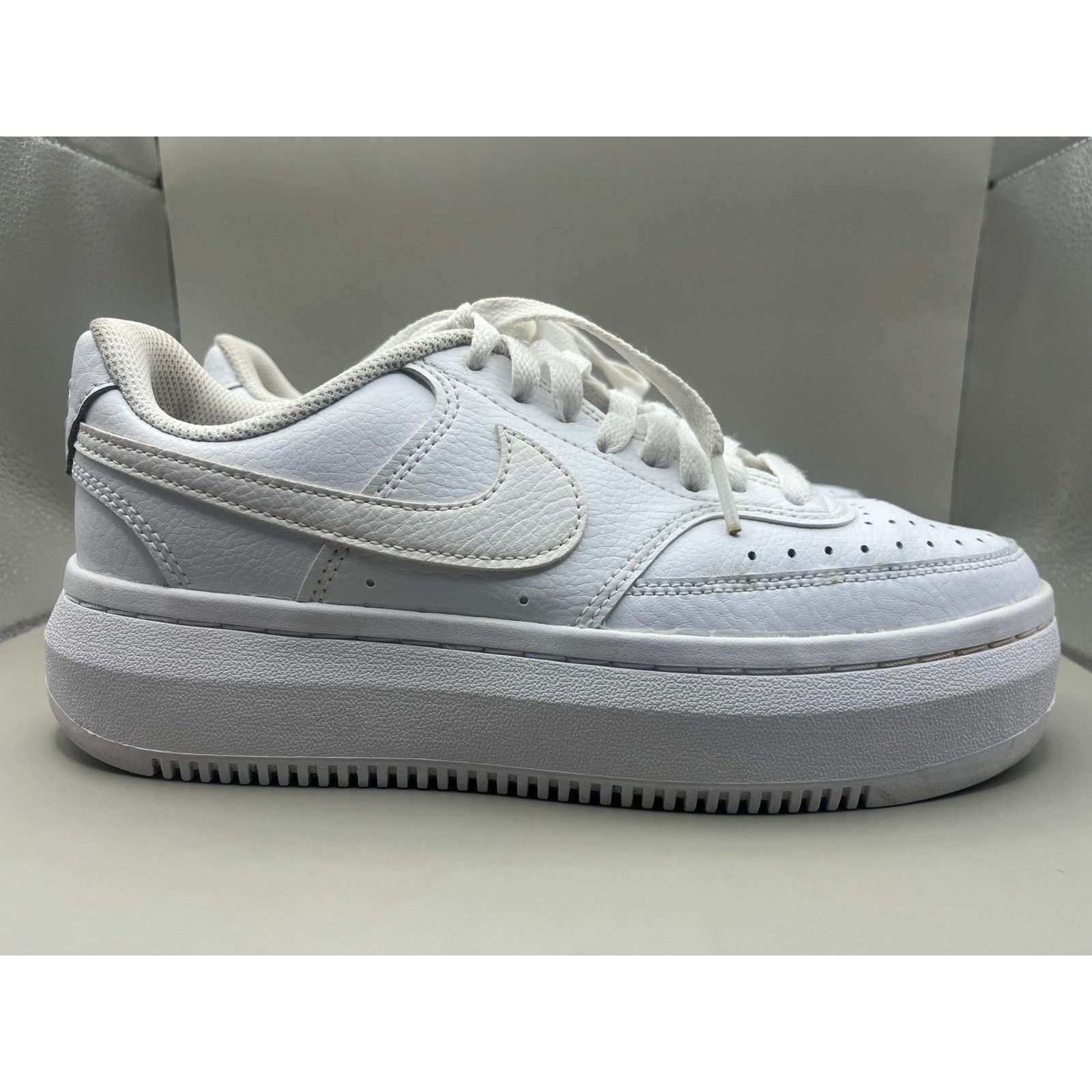 Nike Nike Court Vision Alta Platform Triple White Sneakers Size 8 Size US 8 / IT 38 - 1 Thumbnail