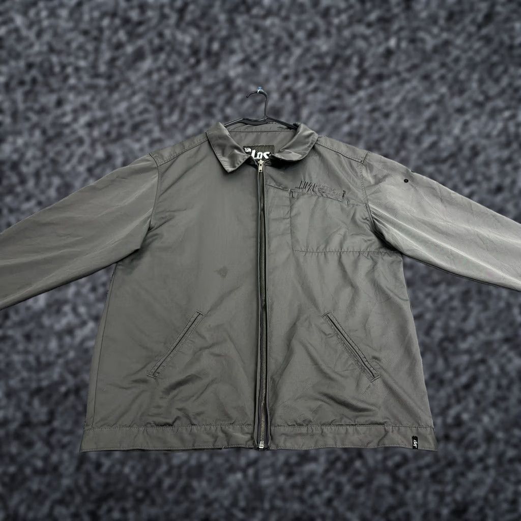 Logo 7 VINTAGE Lost Enterprises Jacket Mens XL Grey Full Zip Embroidered Logo Workwear Surf Size US XL / EU 56 / 4 - 1 Thumbnail